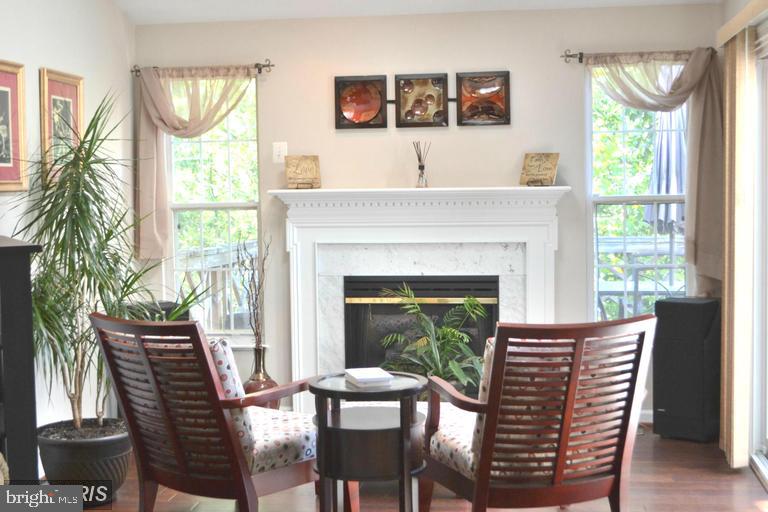 TURNBERRY VILLAGE - Residential Lease