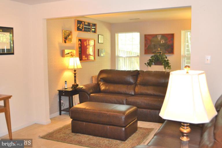 TURNBERRY VILLAGE - Residential Lease