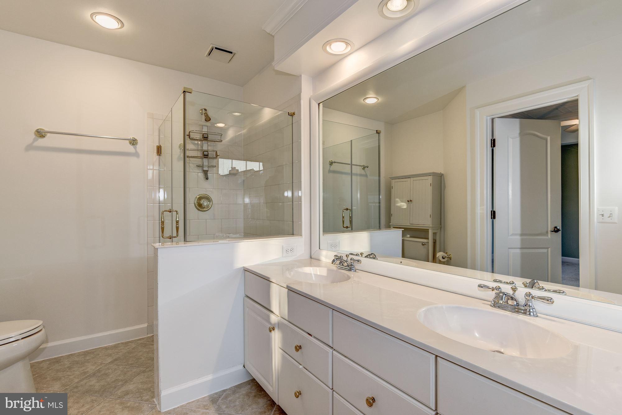 STONEGATE - Residential