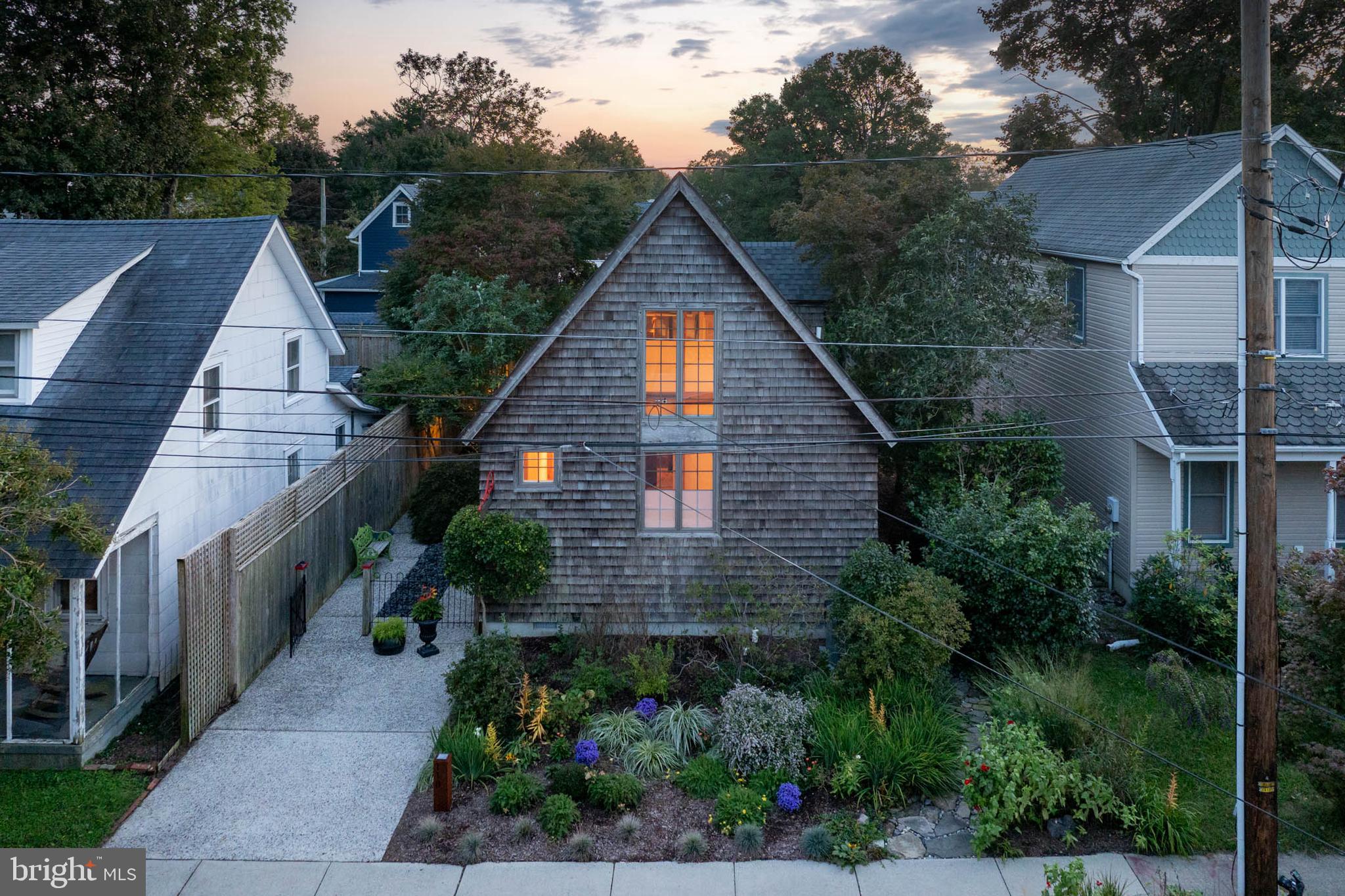 118 BEEBE AVENUE