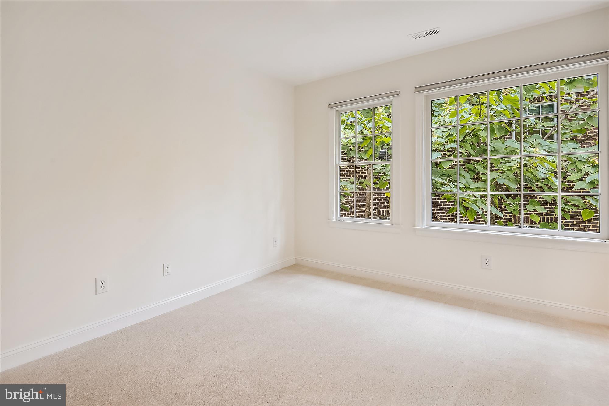 LOCUST RIDGE - Residential