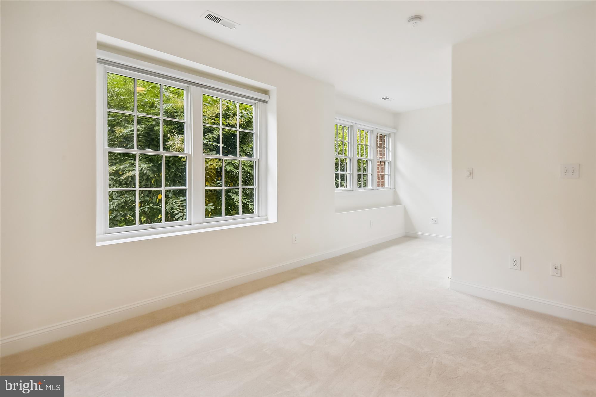 LOCUST RIDGE - Residential