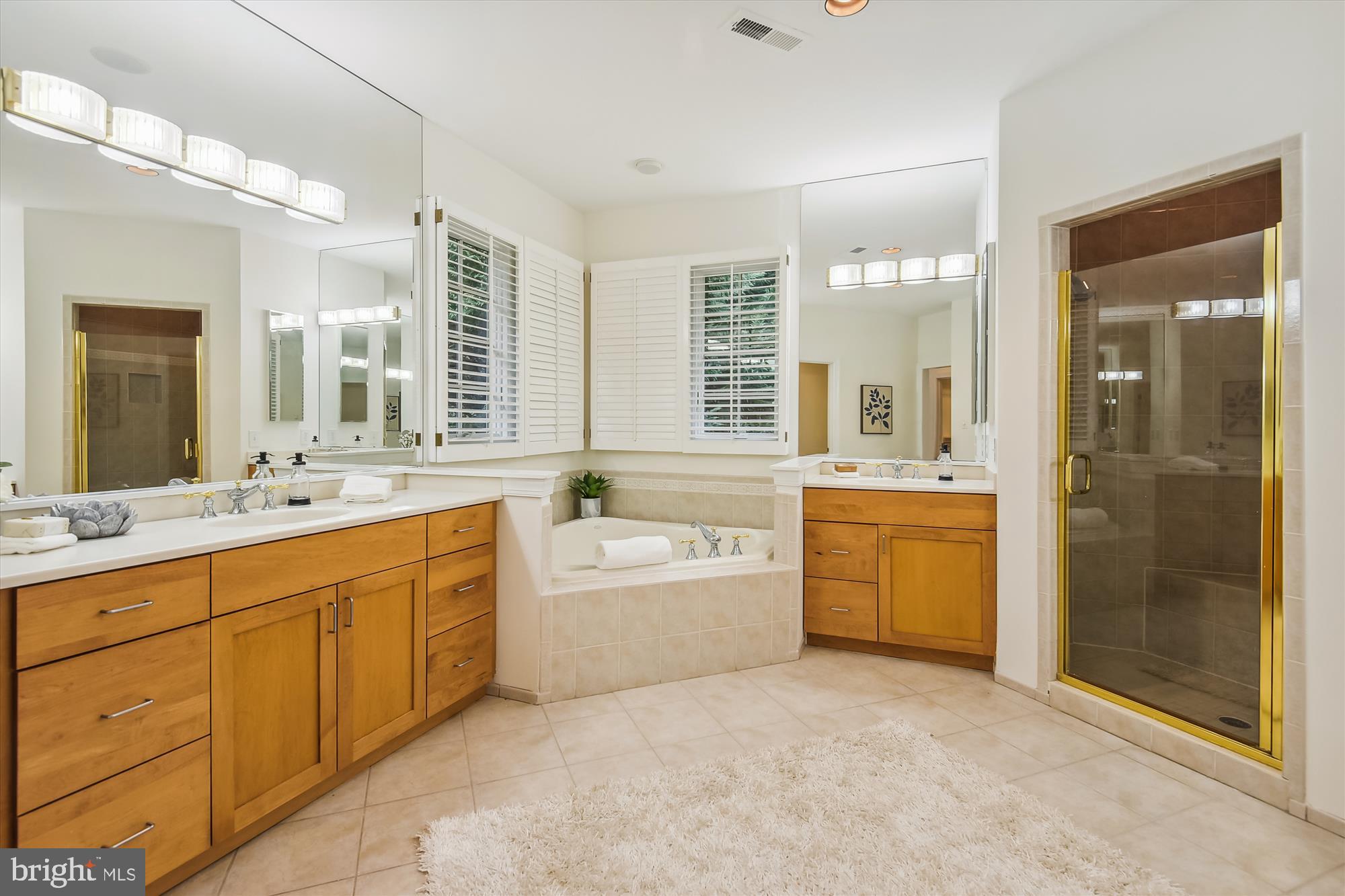 LOCUST RIDGE - Residential