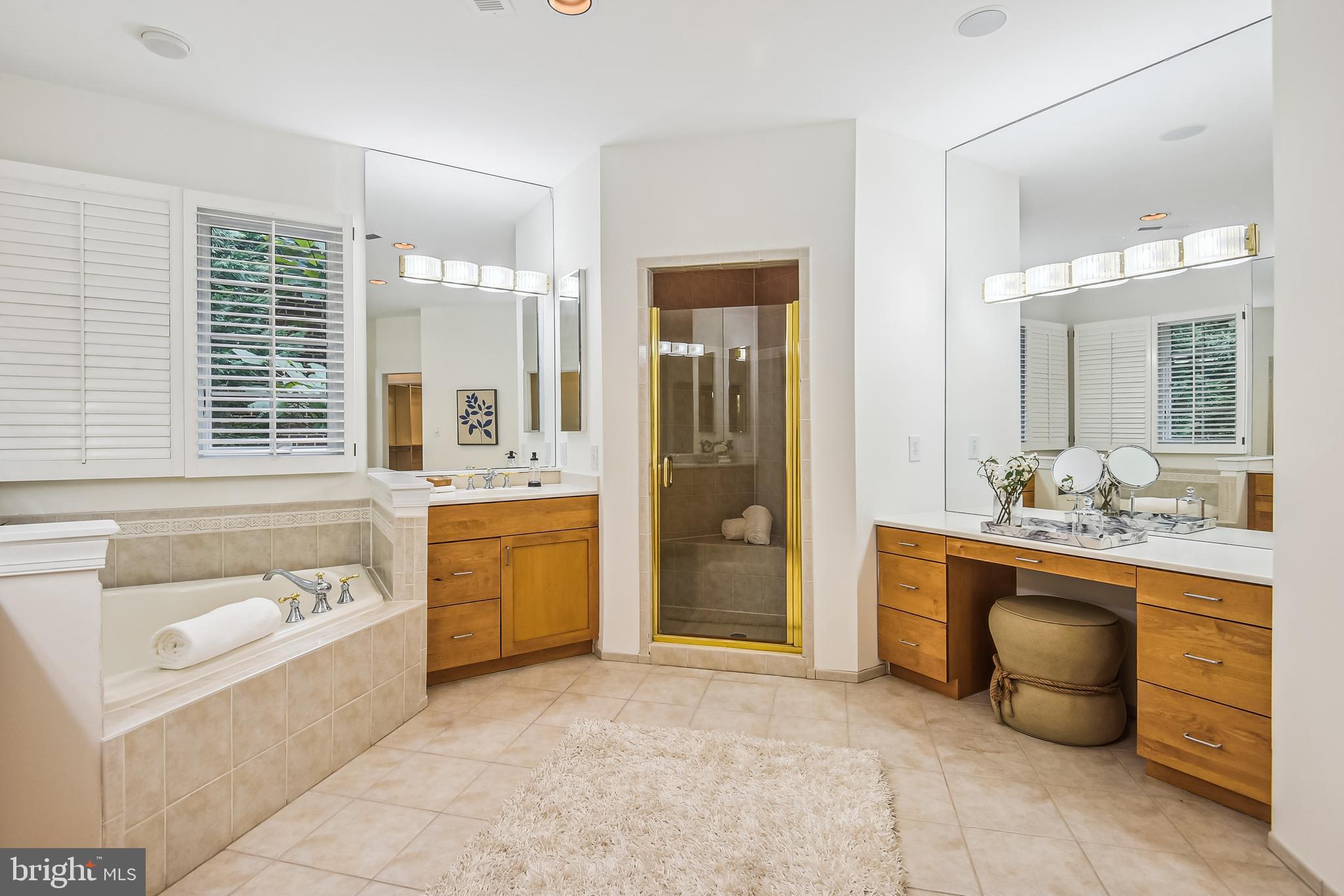 LOCUST RIDGE - Residential