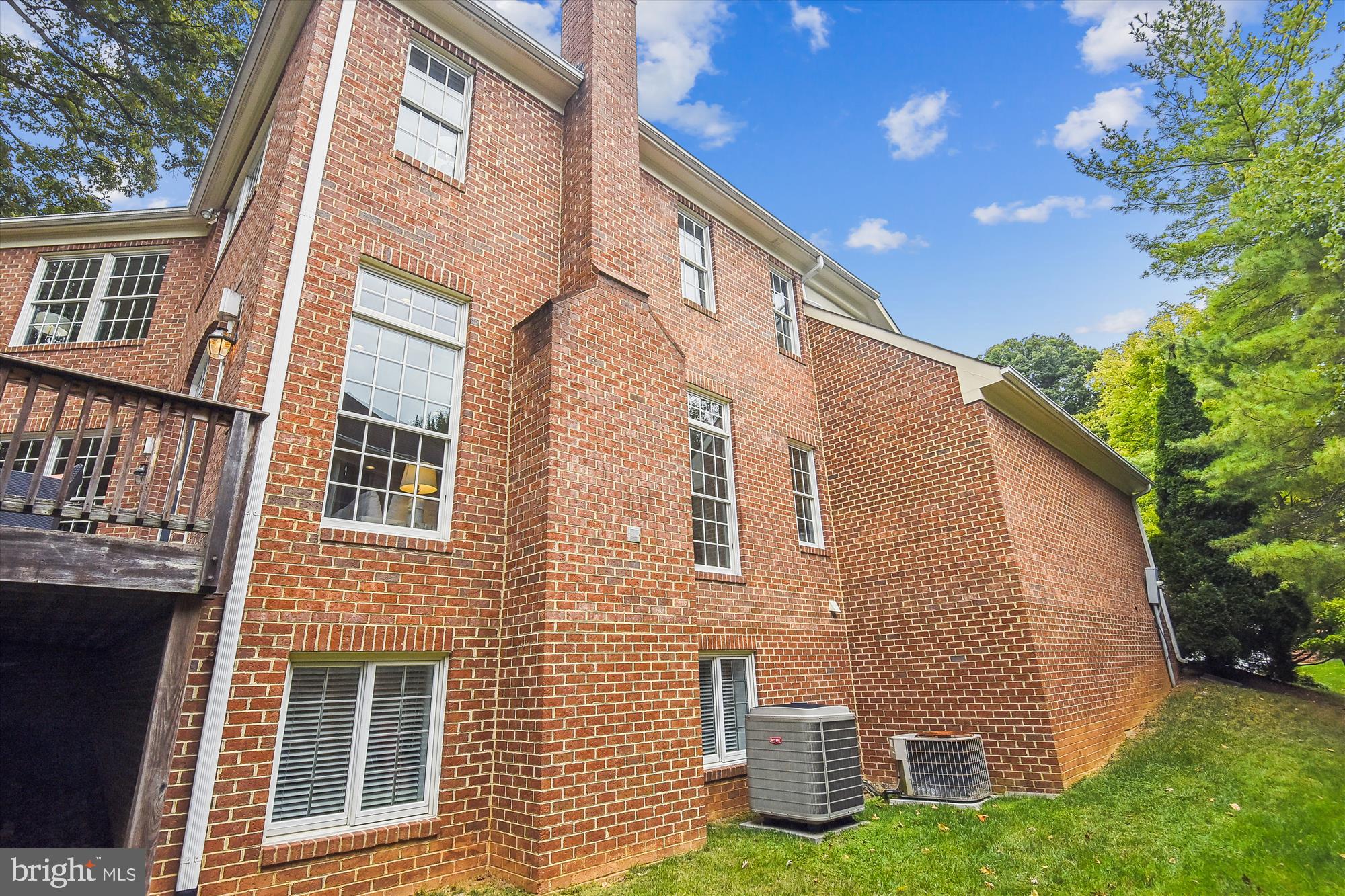 LOCUST RIDGE - Residential