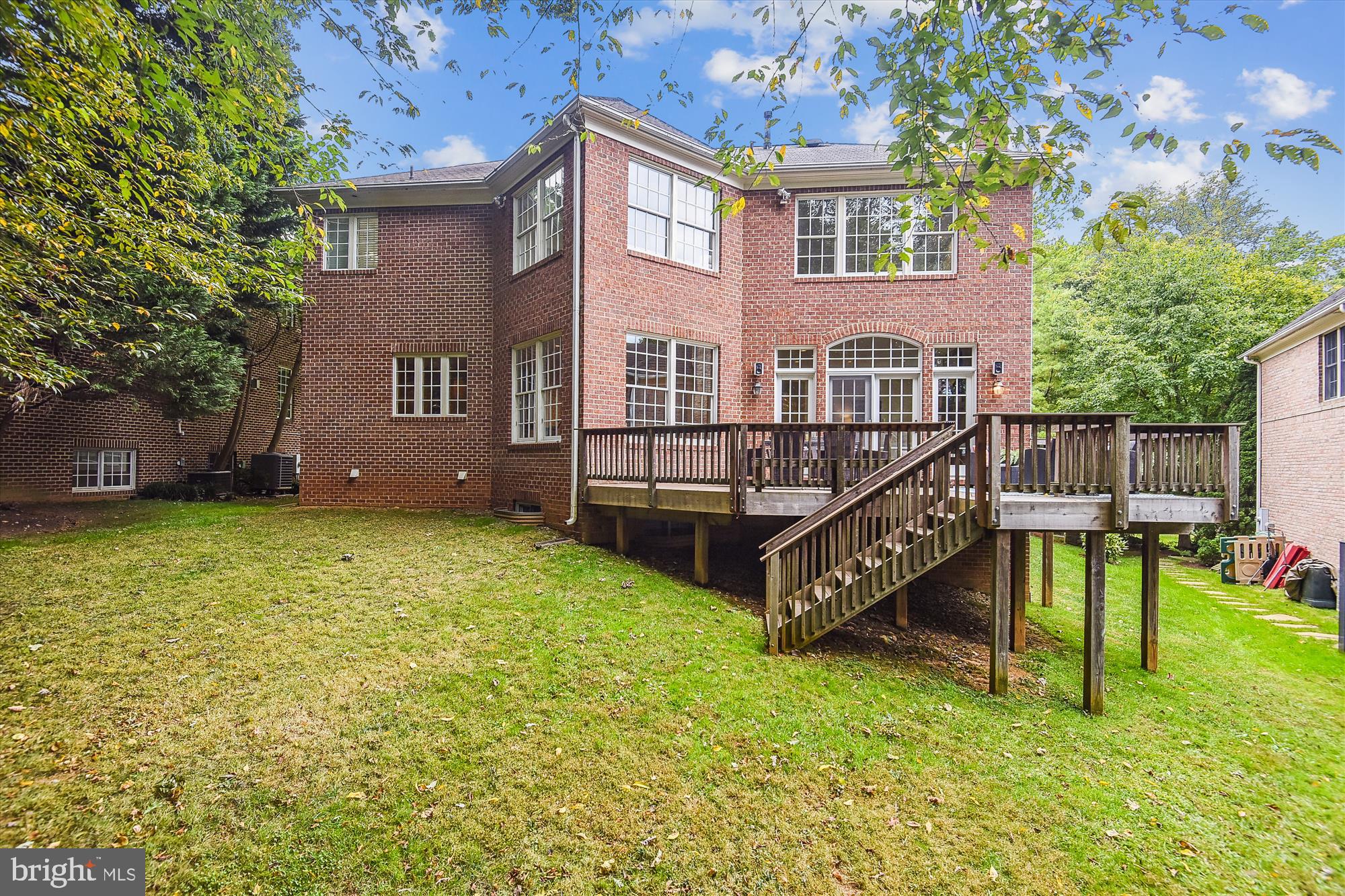 LOCUST RIDGE - Residential