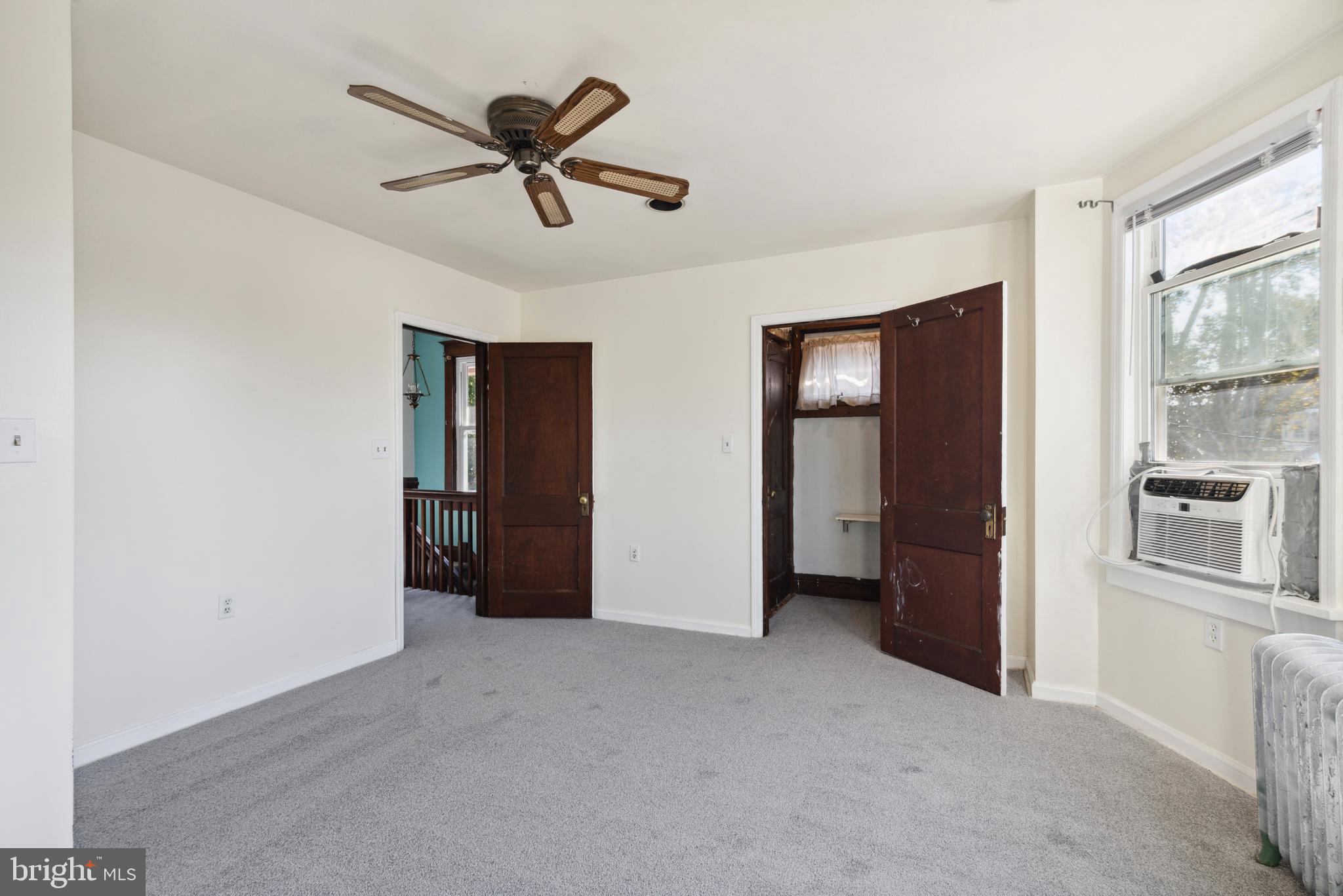 LAWNDALE - Residential