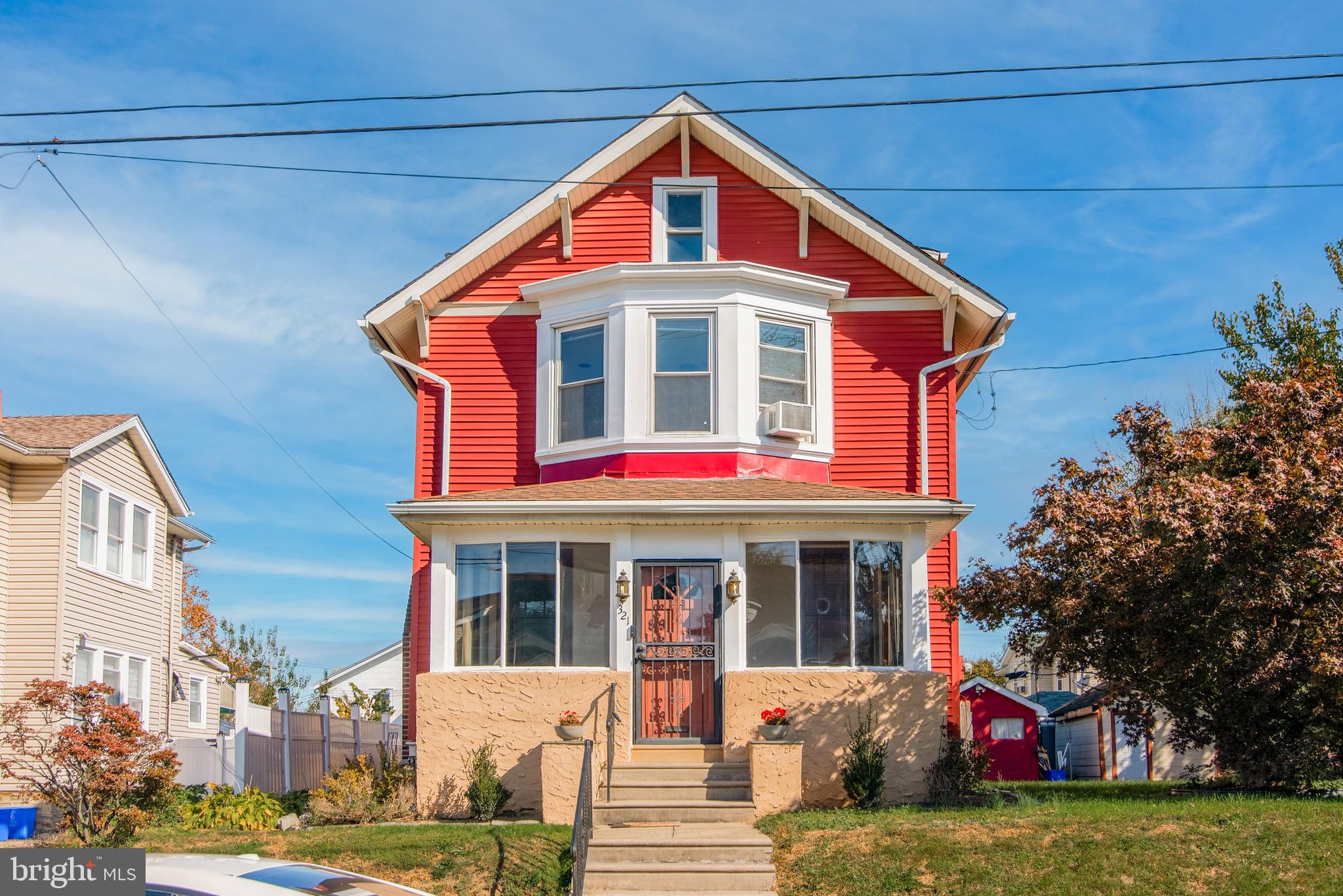 LAWNDALE - Residential