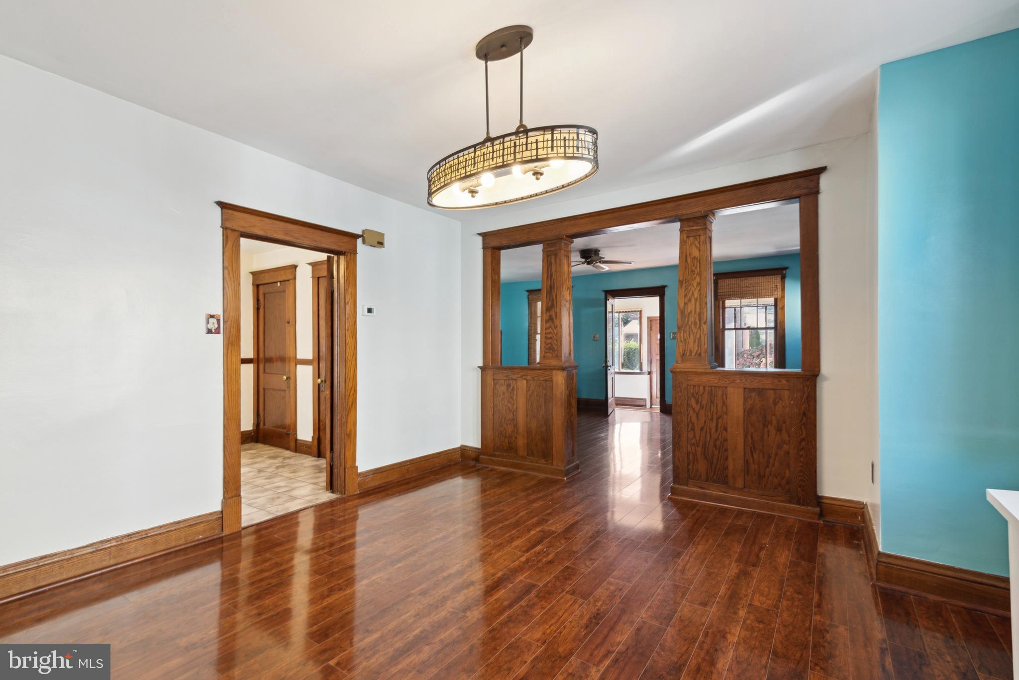 LAWNDALE - Residential