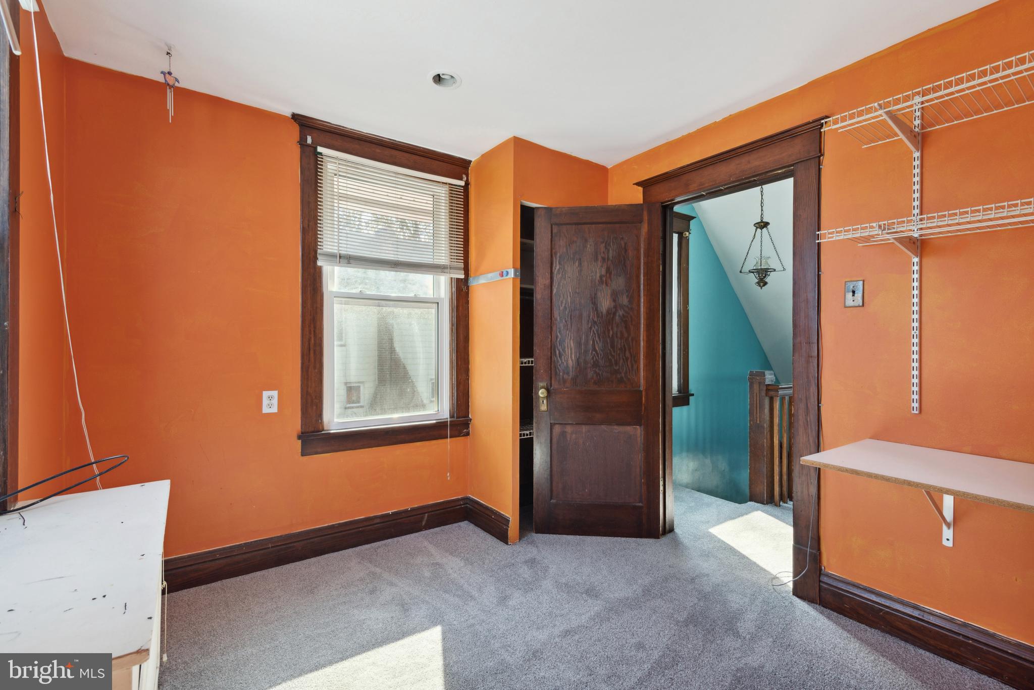 LAWNDALE - Residential