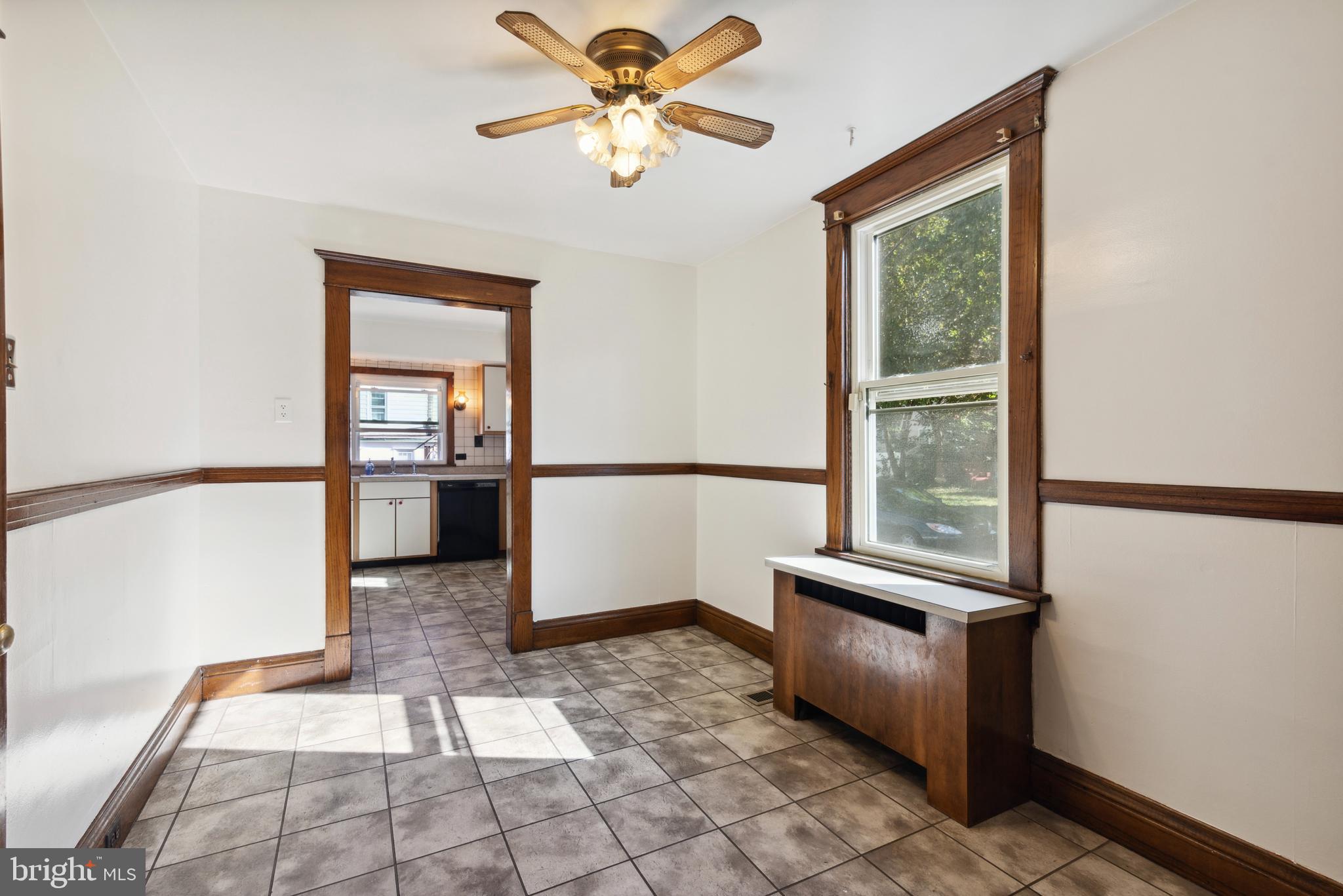 LAWNDALE - Residential