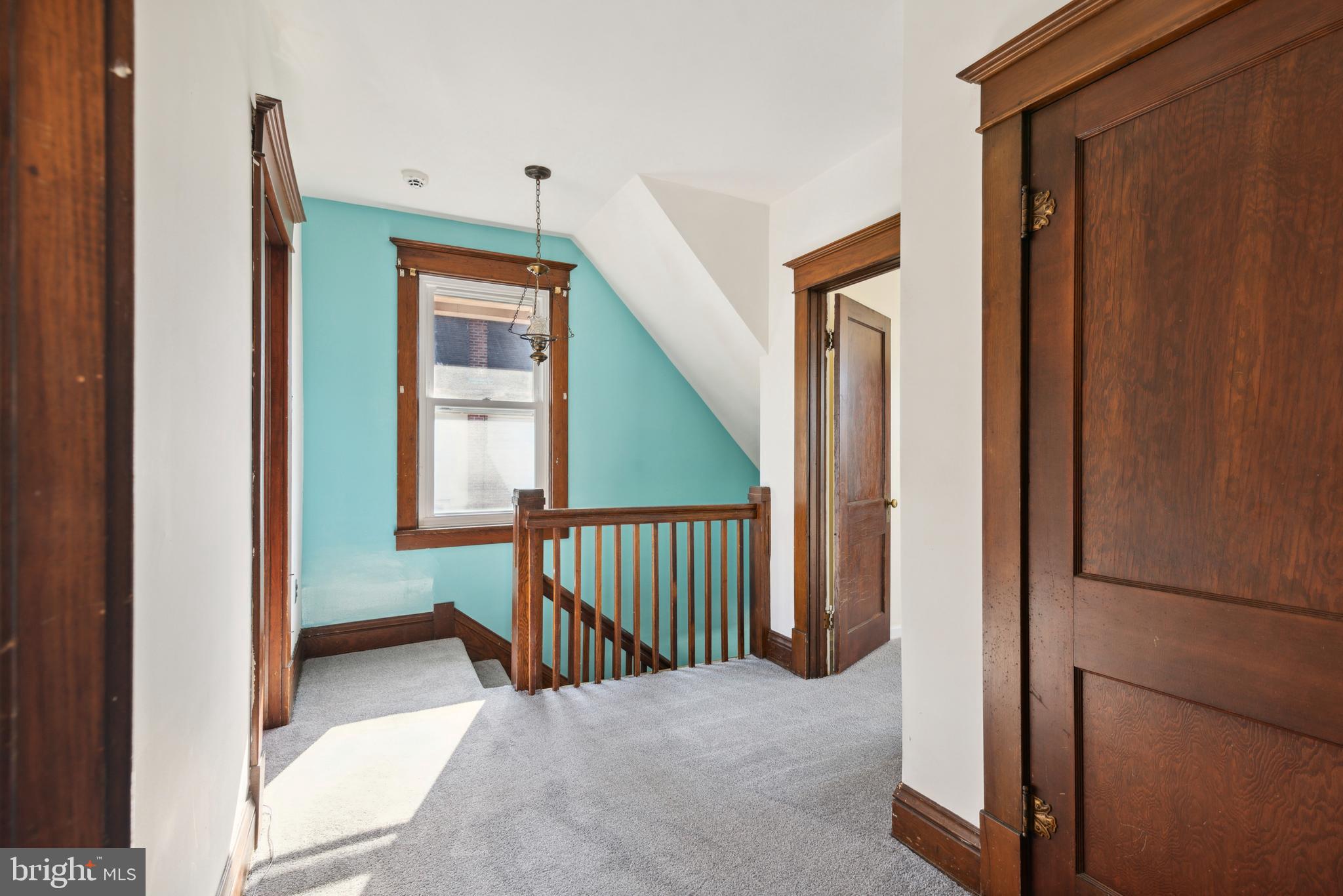 LAWNDALE - Residential