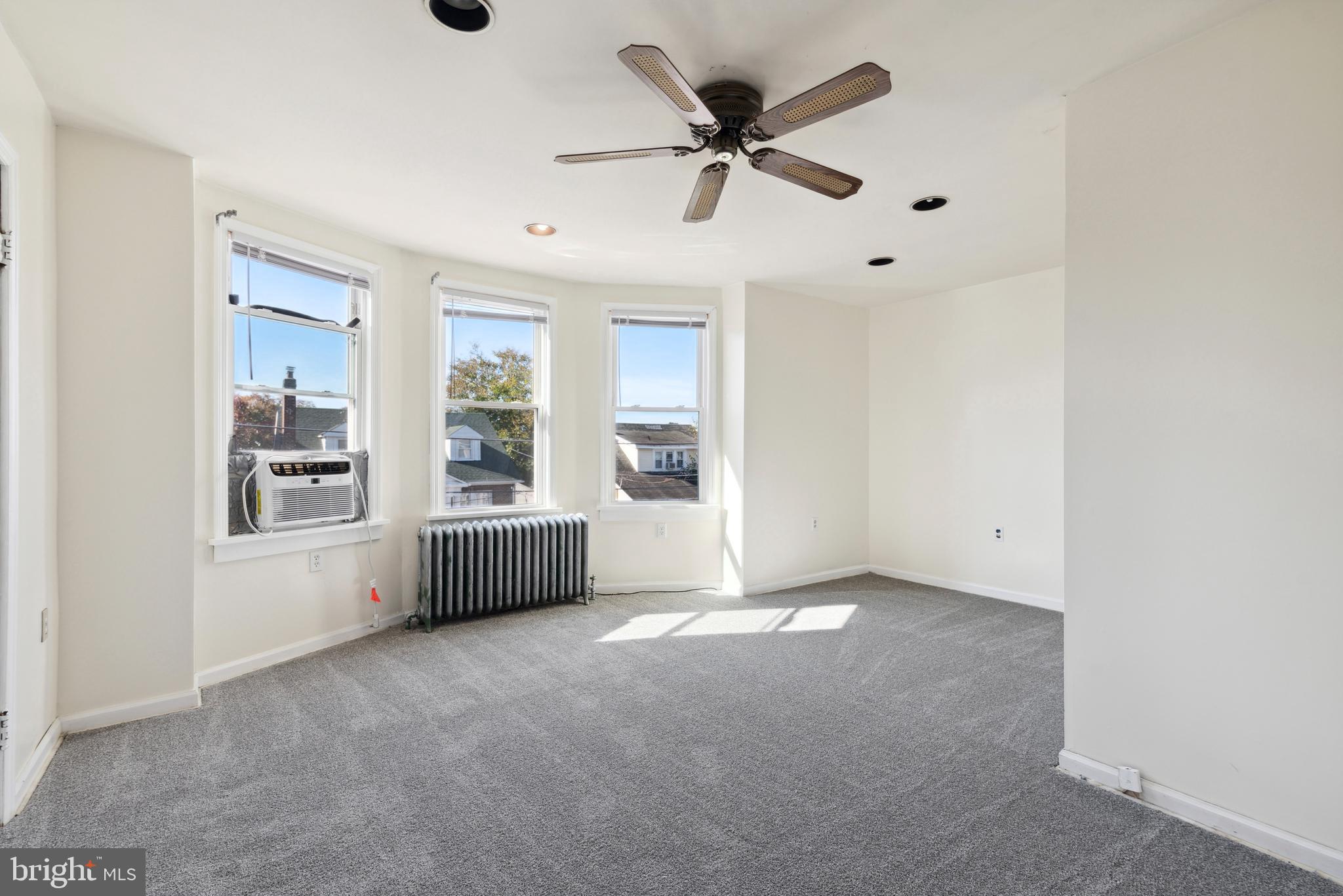 LAWNDALE - Residential