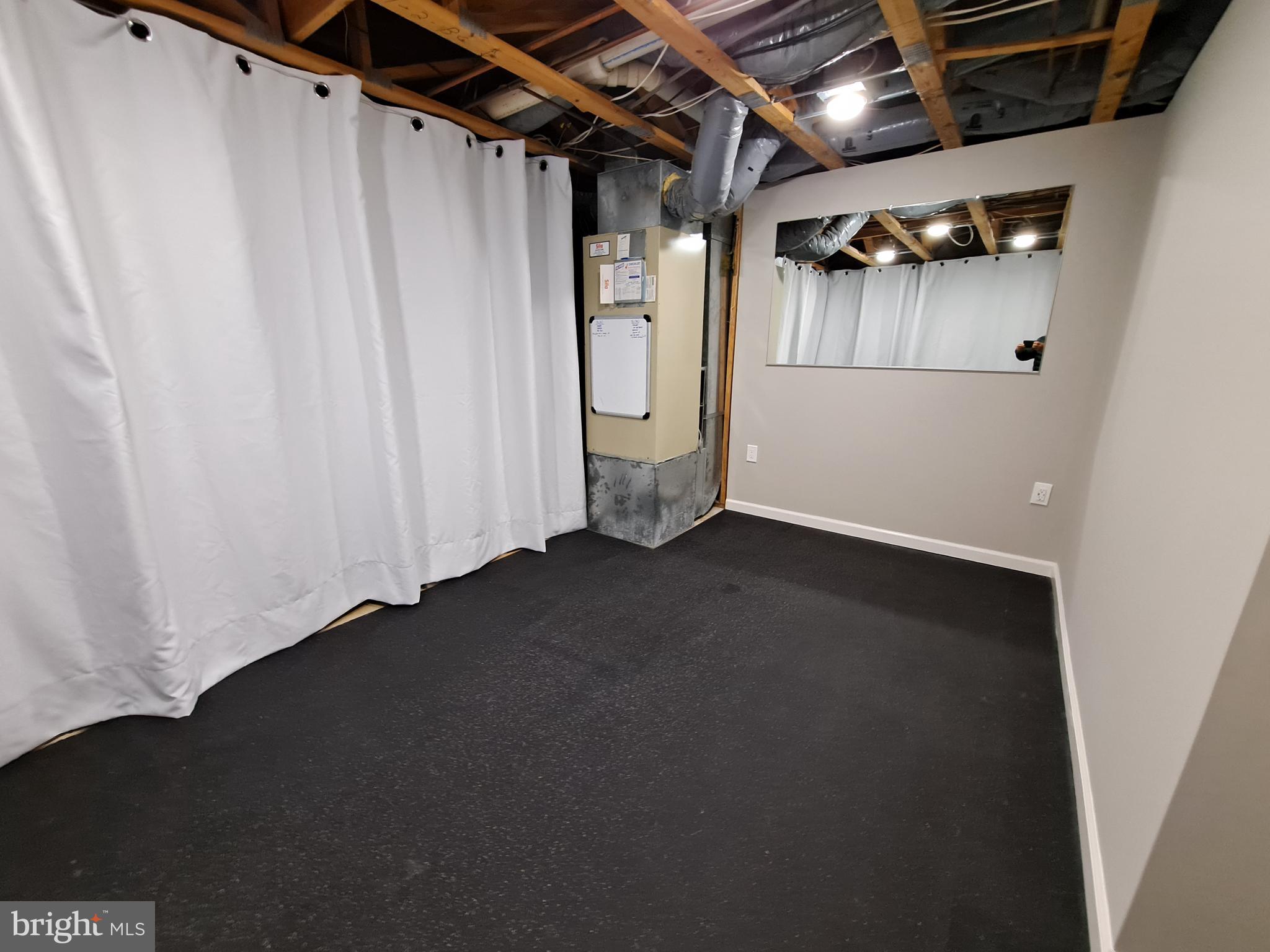 LYNETREE - Residential Lease