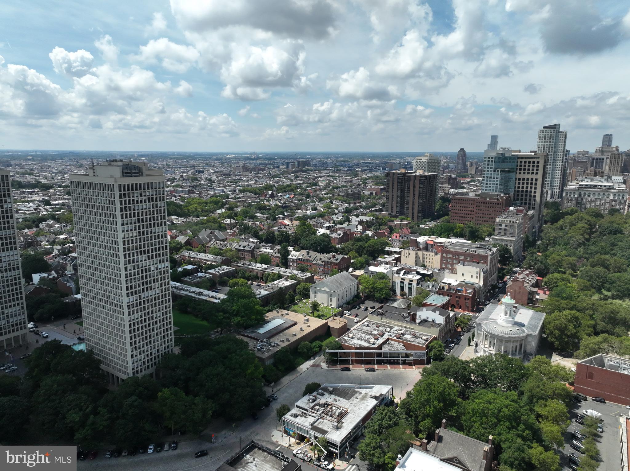 SOCIETY HILL - Residential