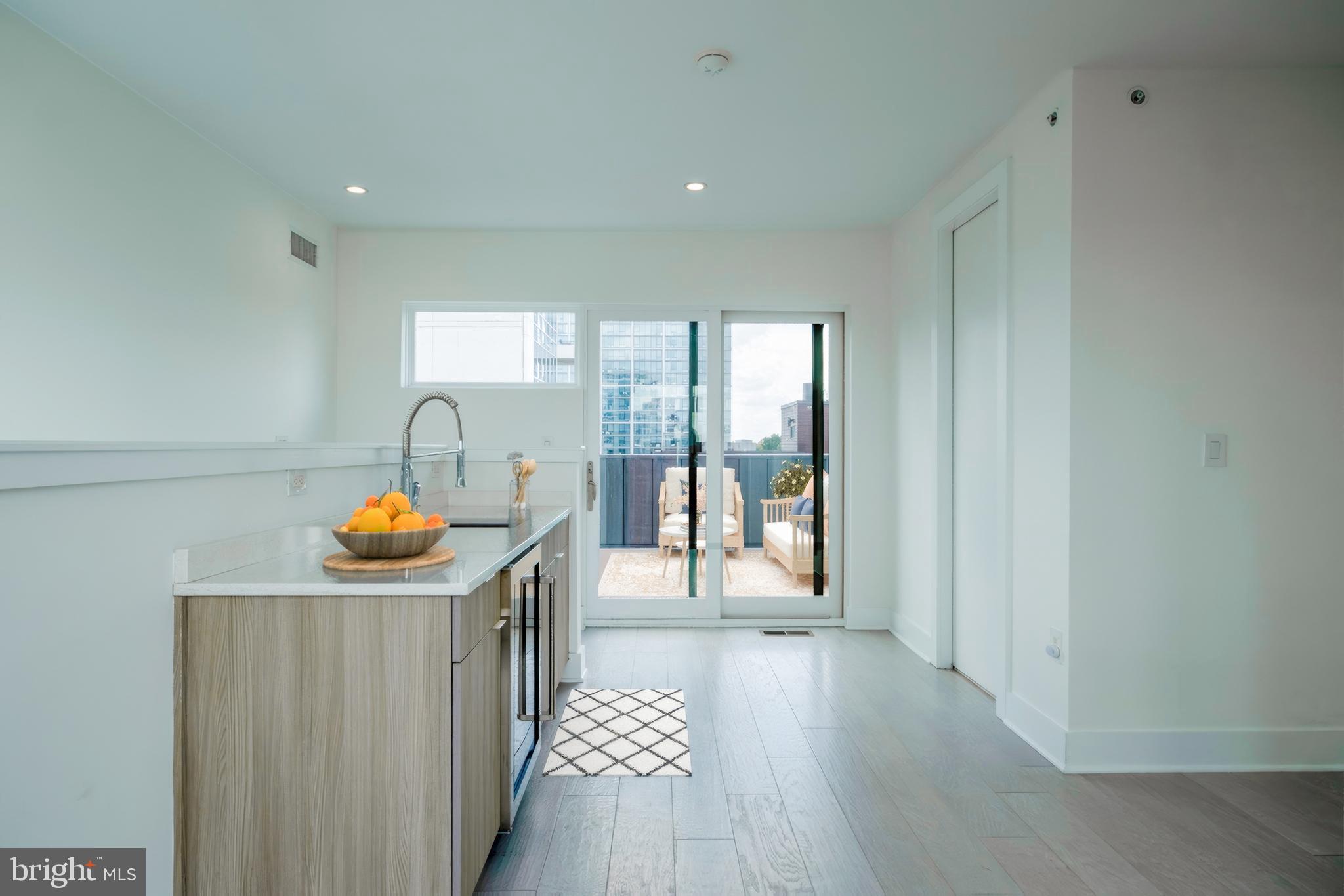 SOCIETY HILL - Residential