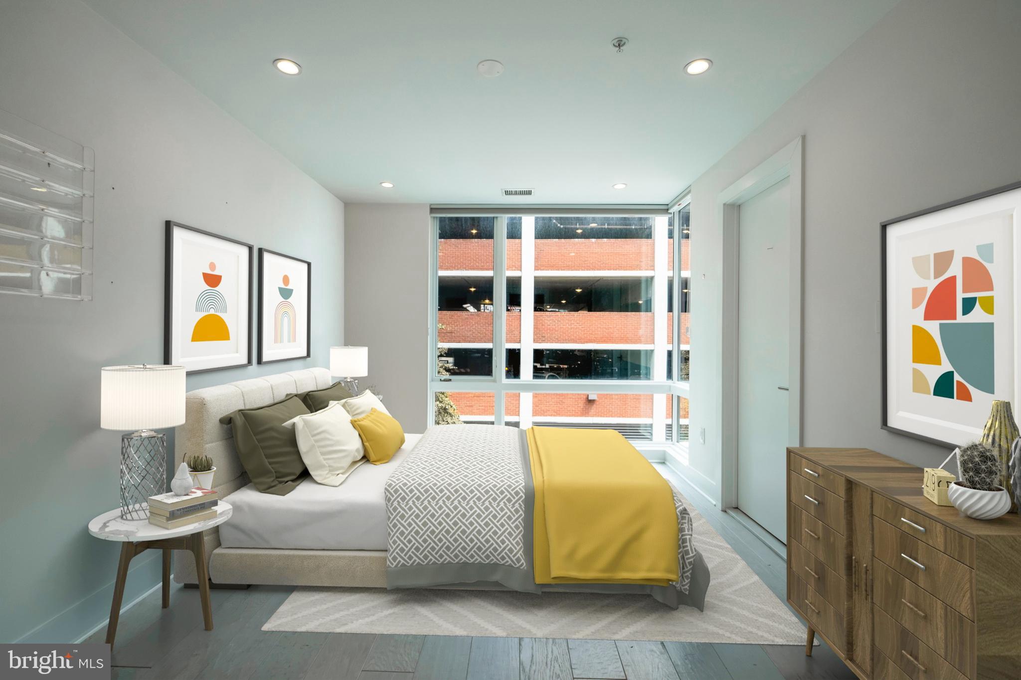 SOCIETY HILL - Residential