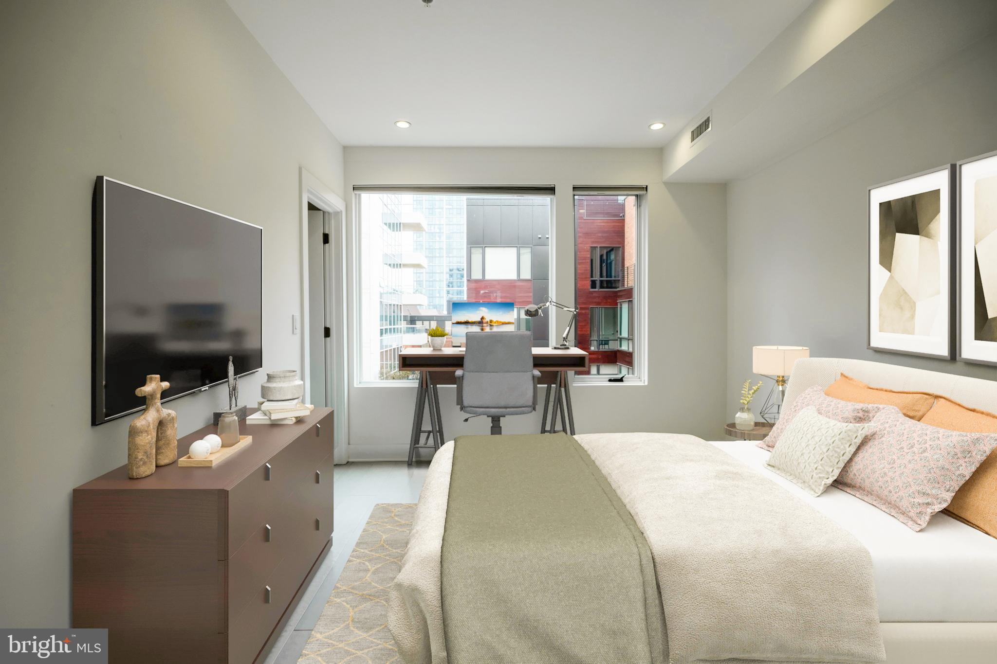 SOCIETY HILL - Residential