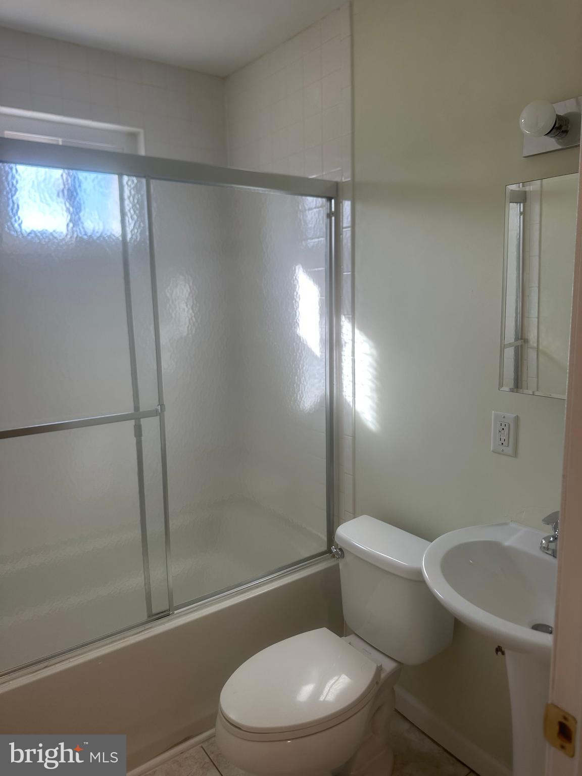 BIRCHWOOD PARK - Residential Lease