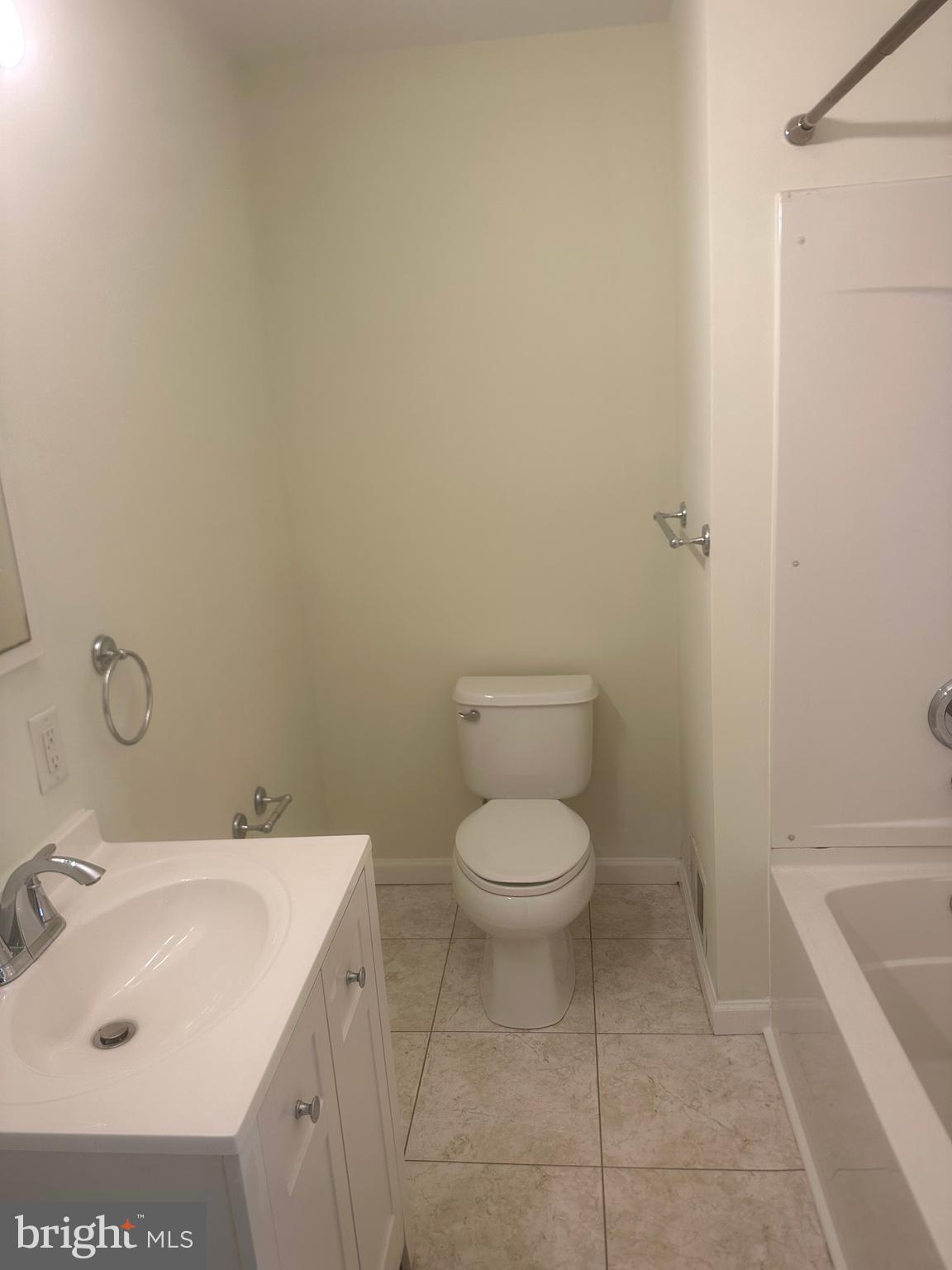 BIRCHWOOD PARK - Residential Lease