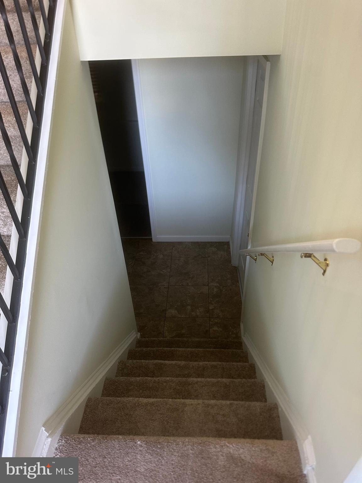 BIRCHWOOD PARK - Residential Lease