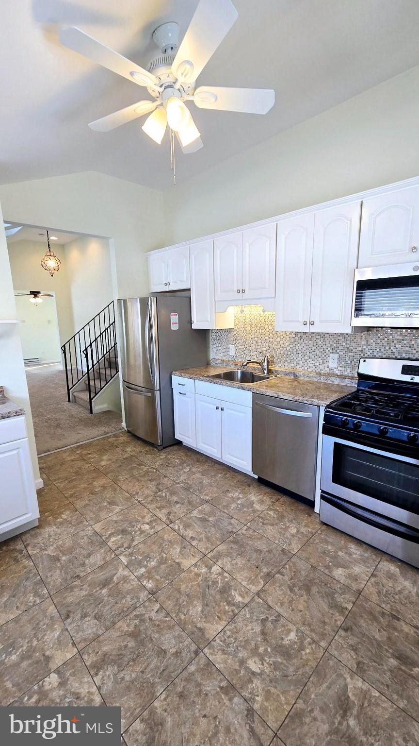 BIRCHWOOD PARK - Residential Lease