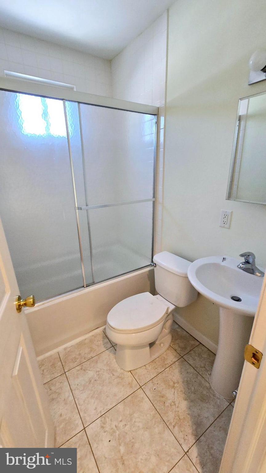 BIRCHWOOD PARK - Residential Lease