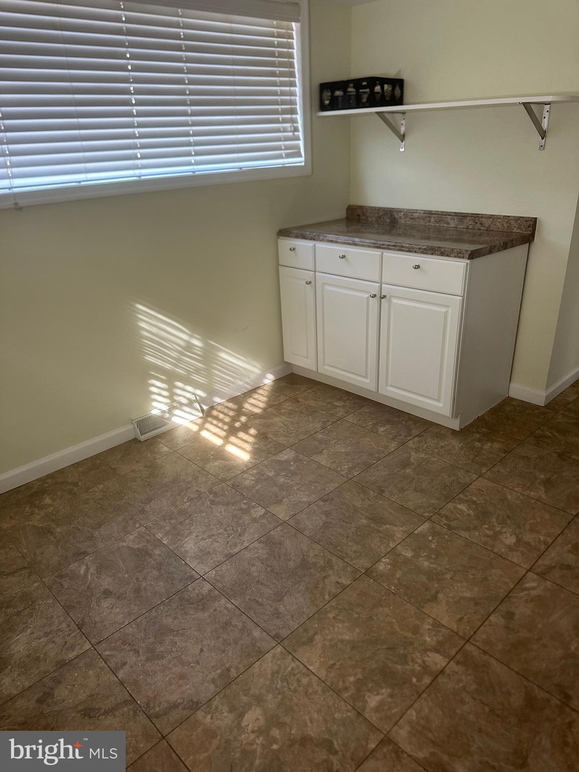 BIRCHWOOD PARK - Residential Lease