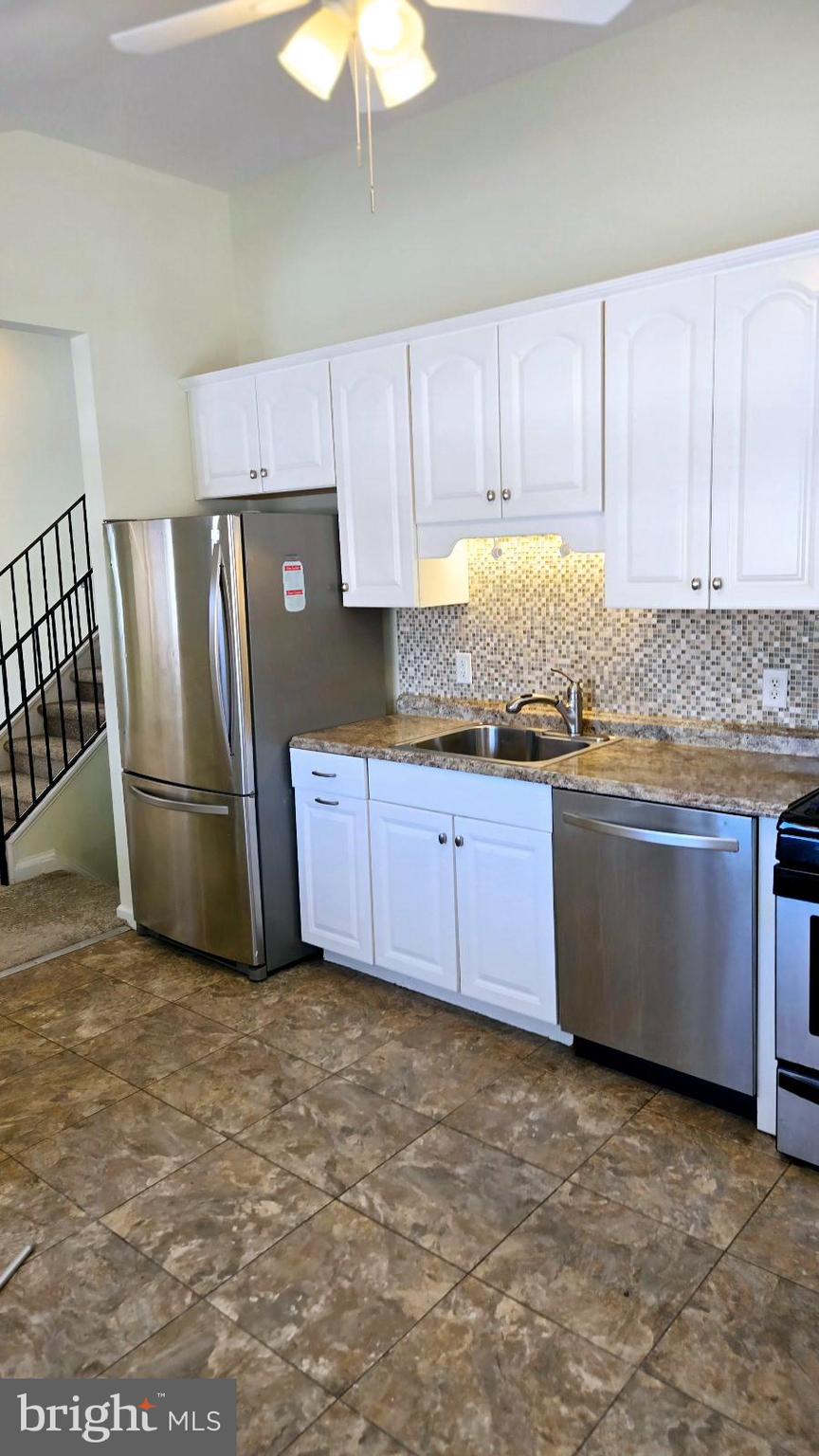 BIRCHWOOD PARK - Residential Lease