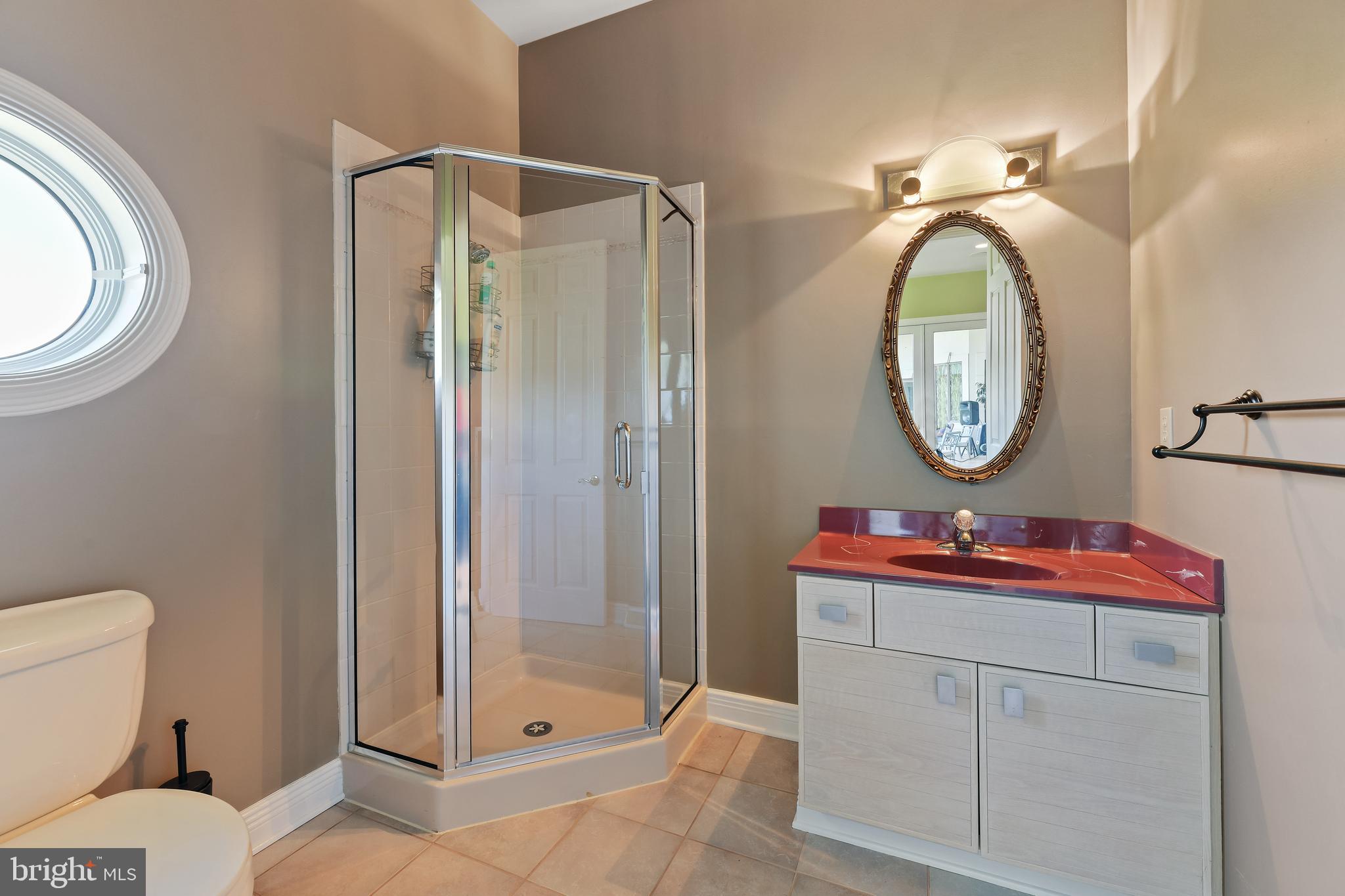 LAMBOURNE DOWNS - Residential