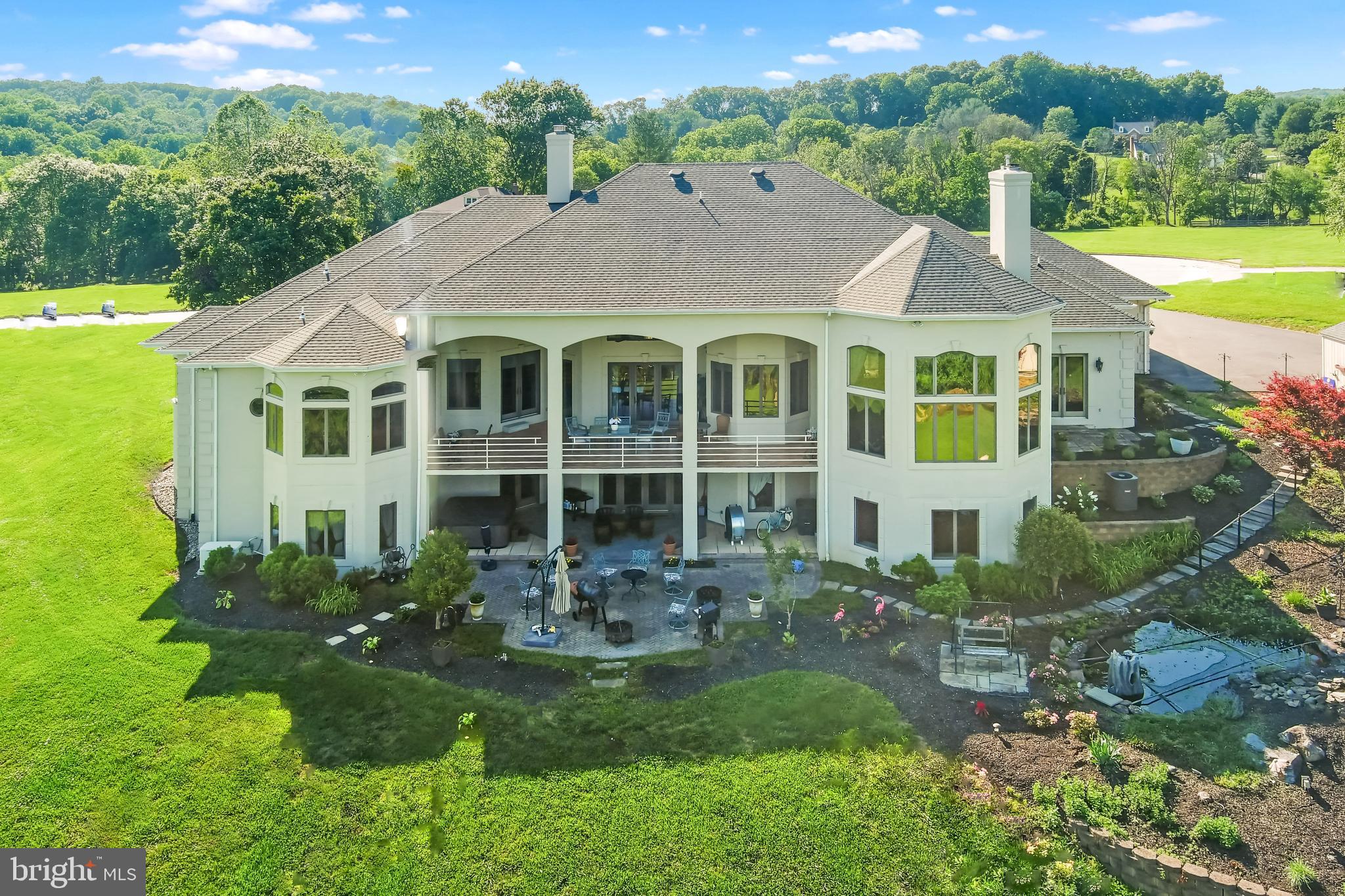 LAMBOURNE DOWNS - Residential