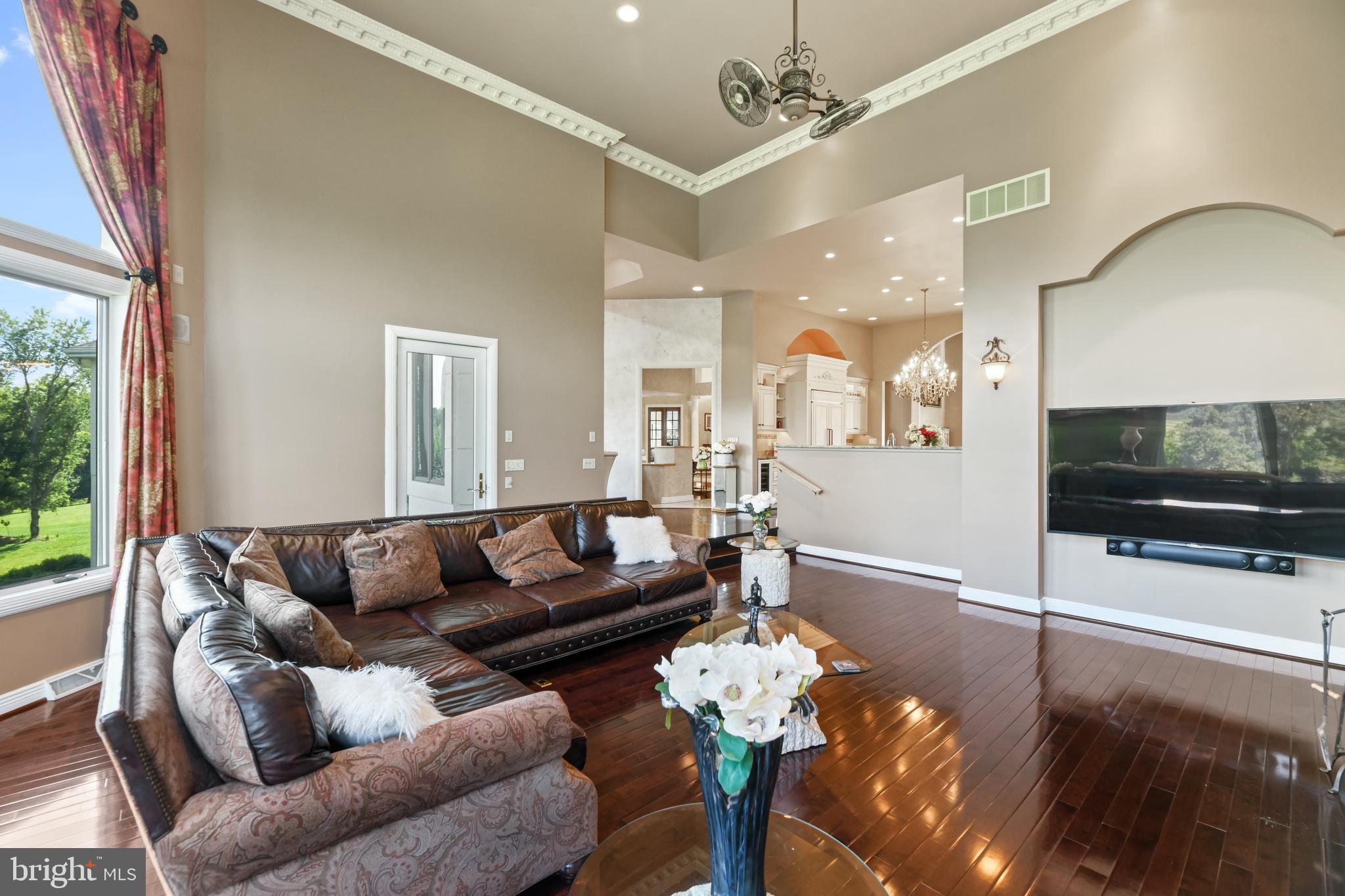 LAMBOURNE DOWNS - Residential