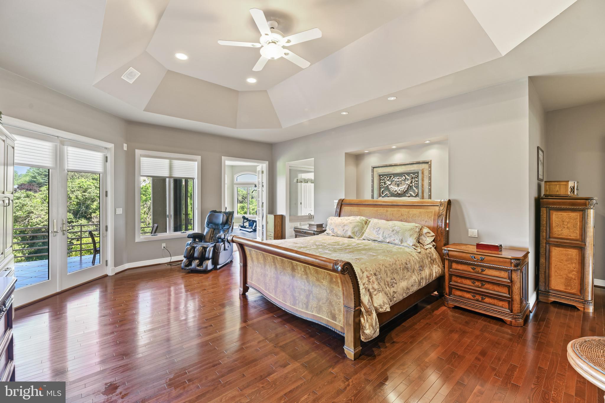 LAMBOURNE DOWNS - Residential