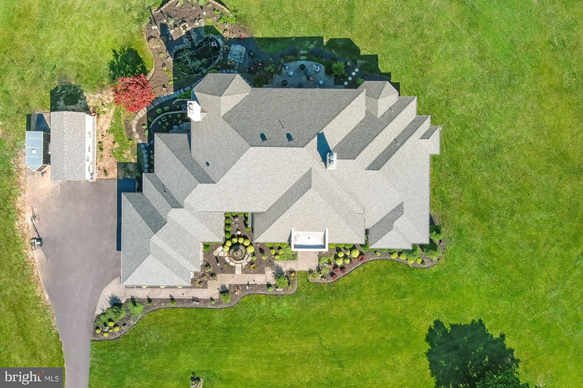 LAMBOURNE DOWNS - Residential