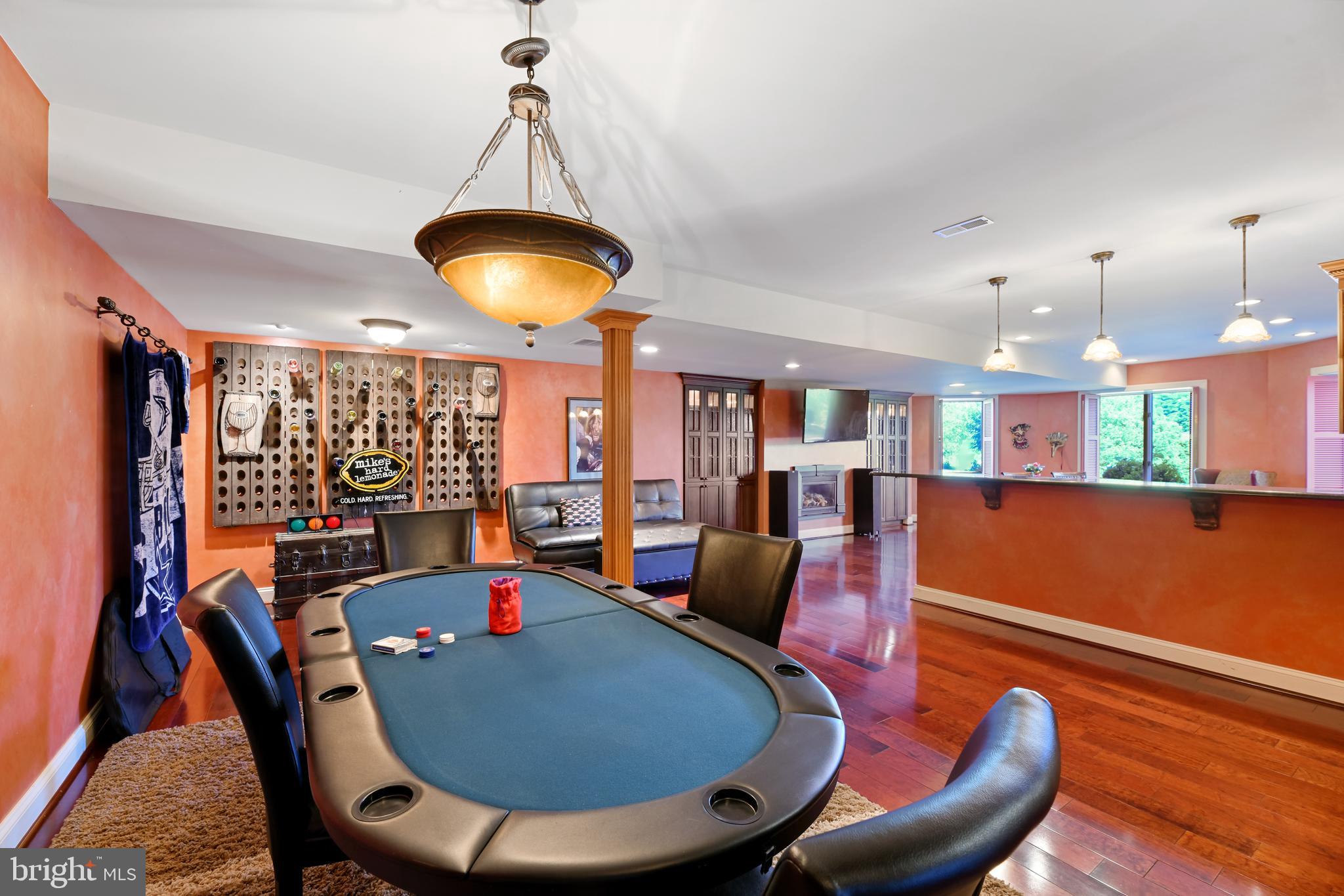 LAMBOURNE DOWNS - Residential