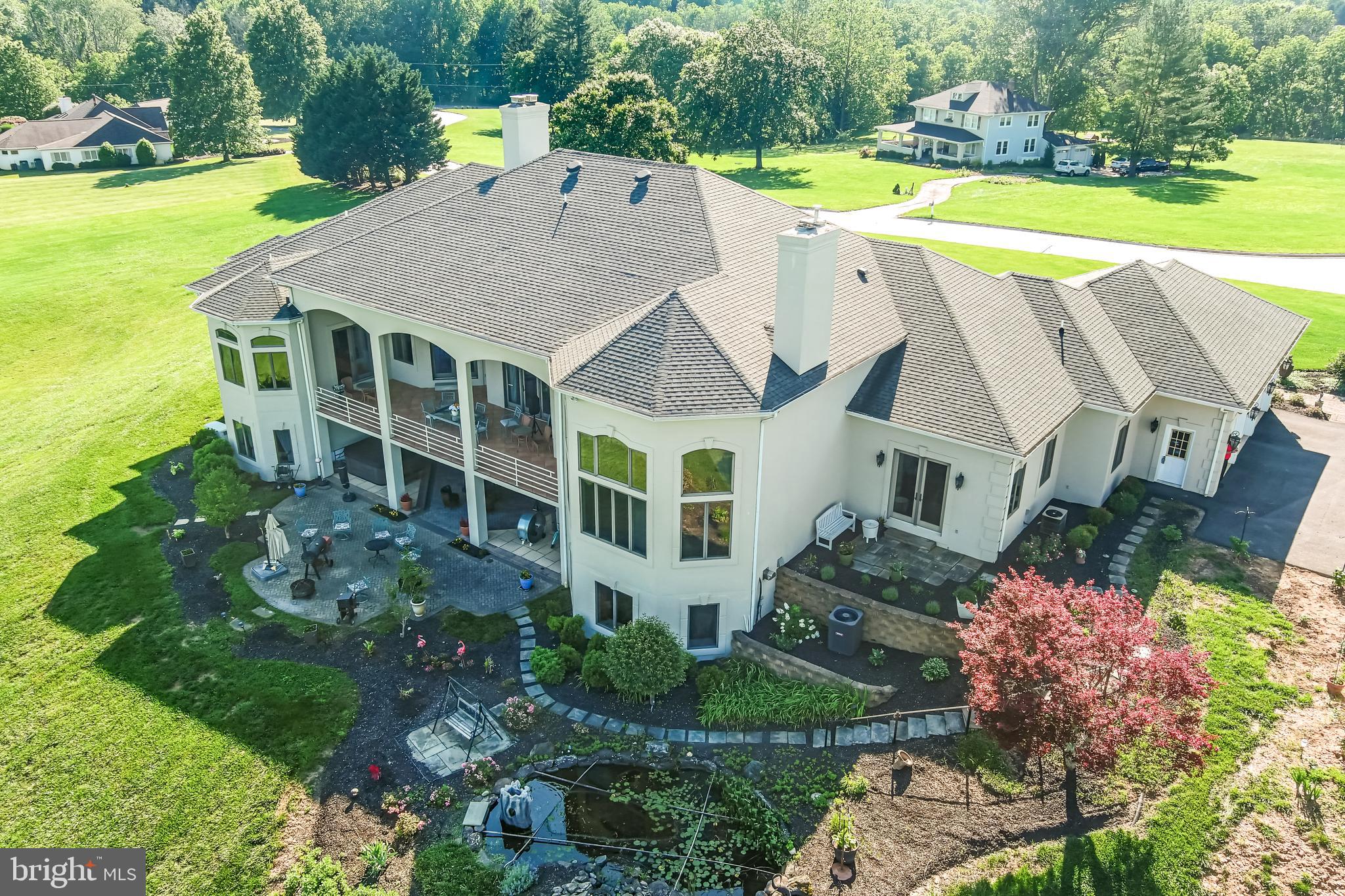 LAMBOURNE DOWNS - Residential