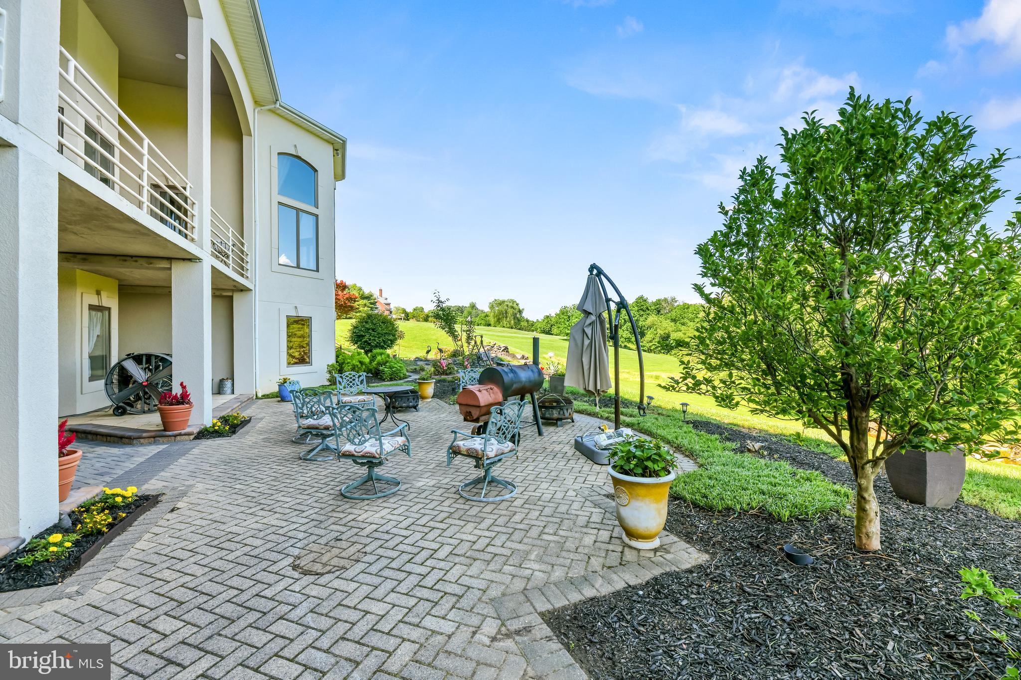 LAMBOURNE DOWNS - Residential