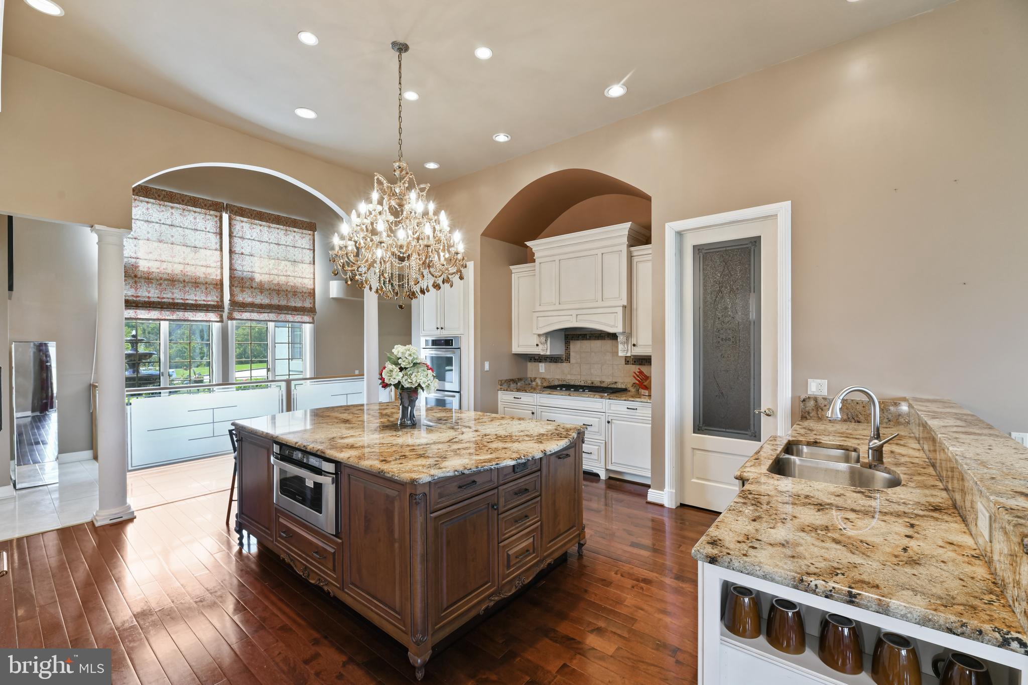 LAMBOURNE DOWNS - Residential