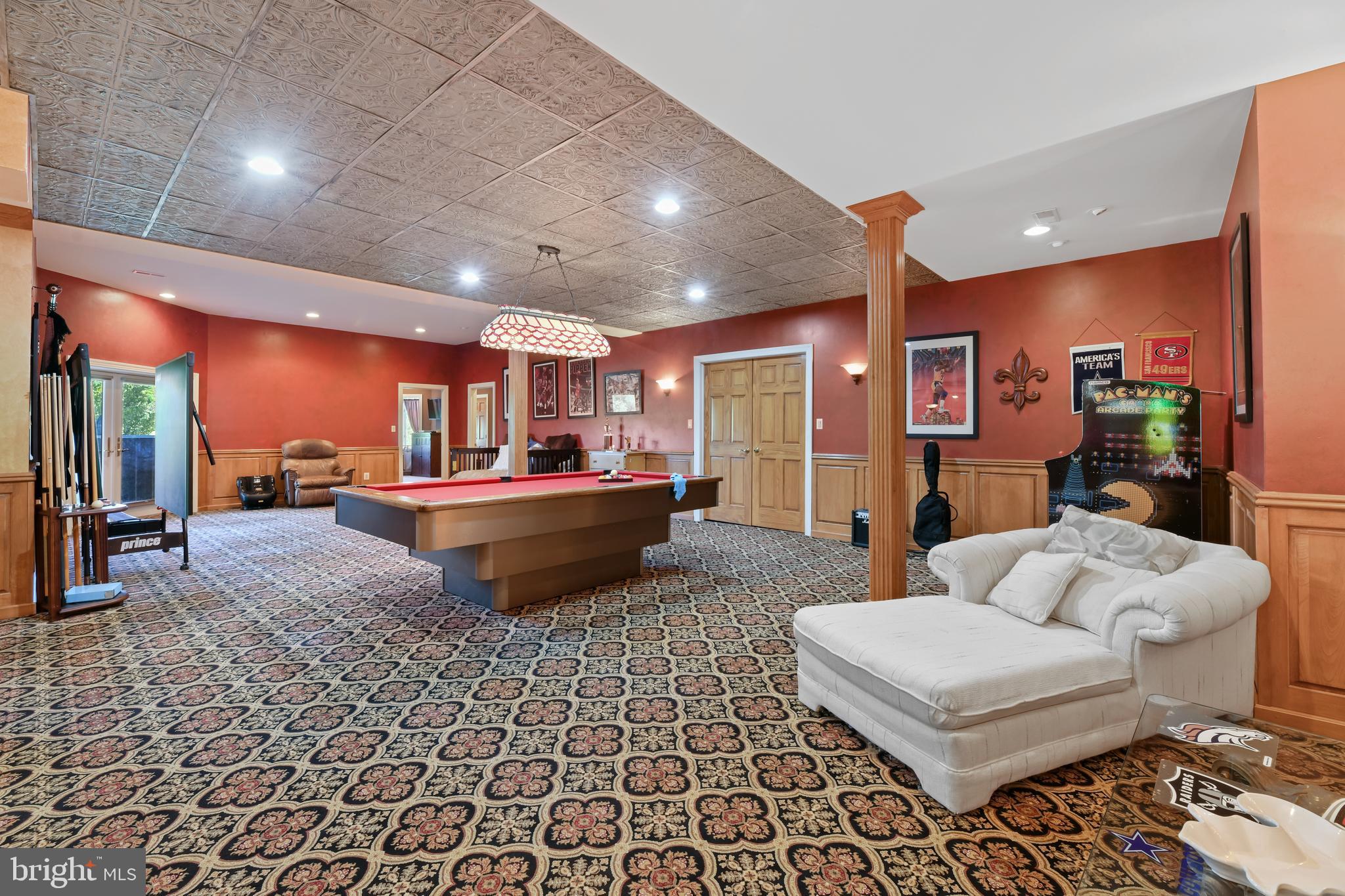 LAMBOURNE DOWNS - Residential