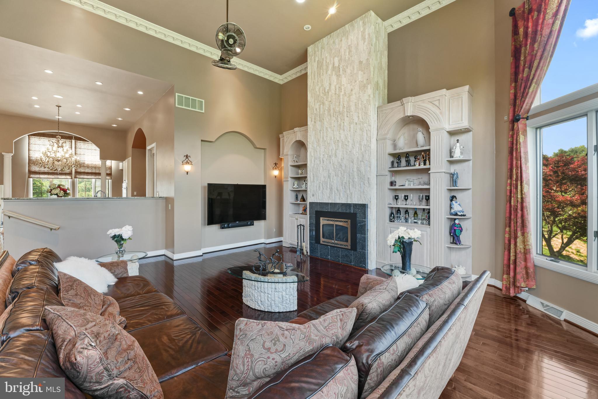 LAMBOURNE DOWNS - Residential