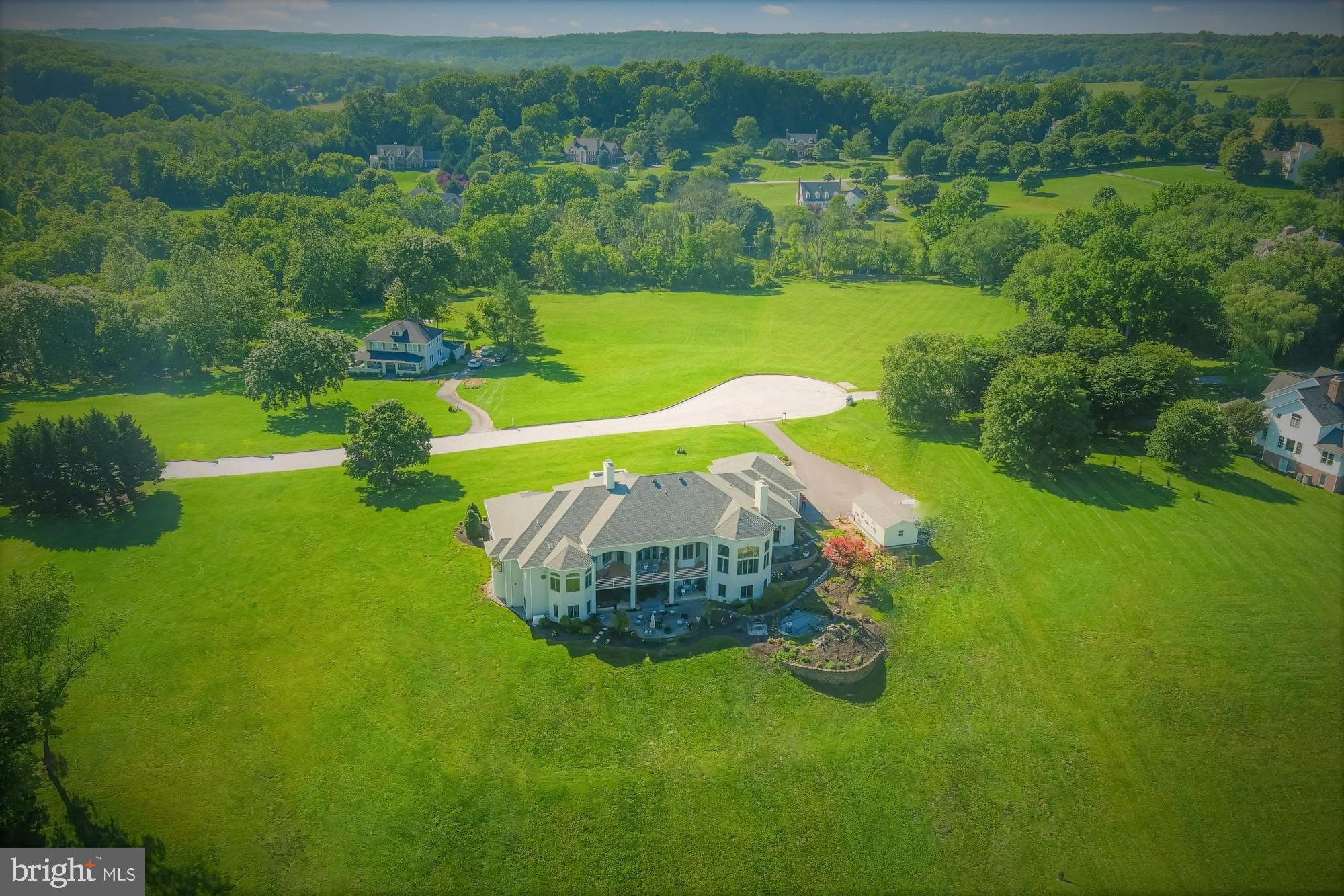 LAMBOURNE DOWNS - Residential