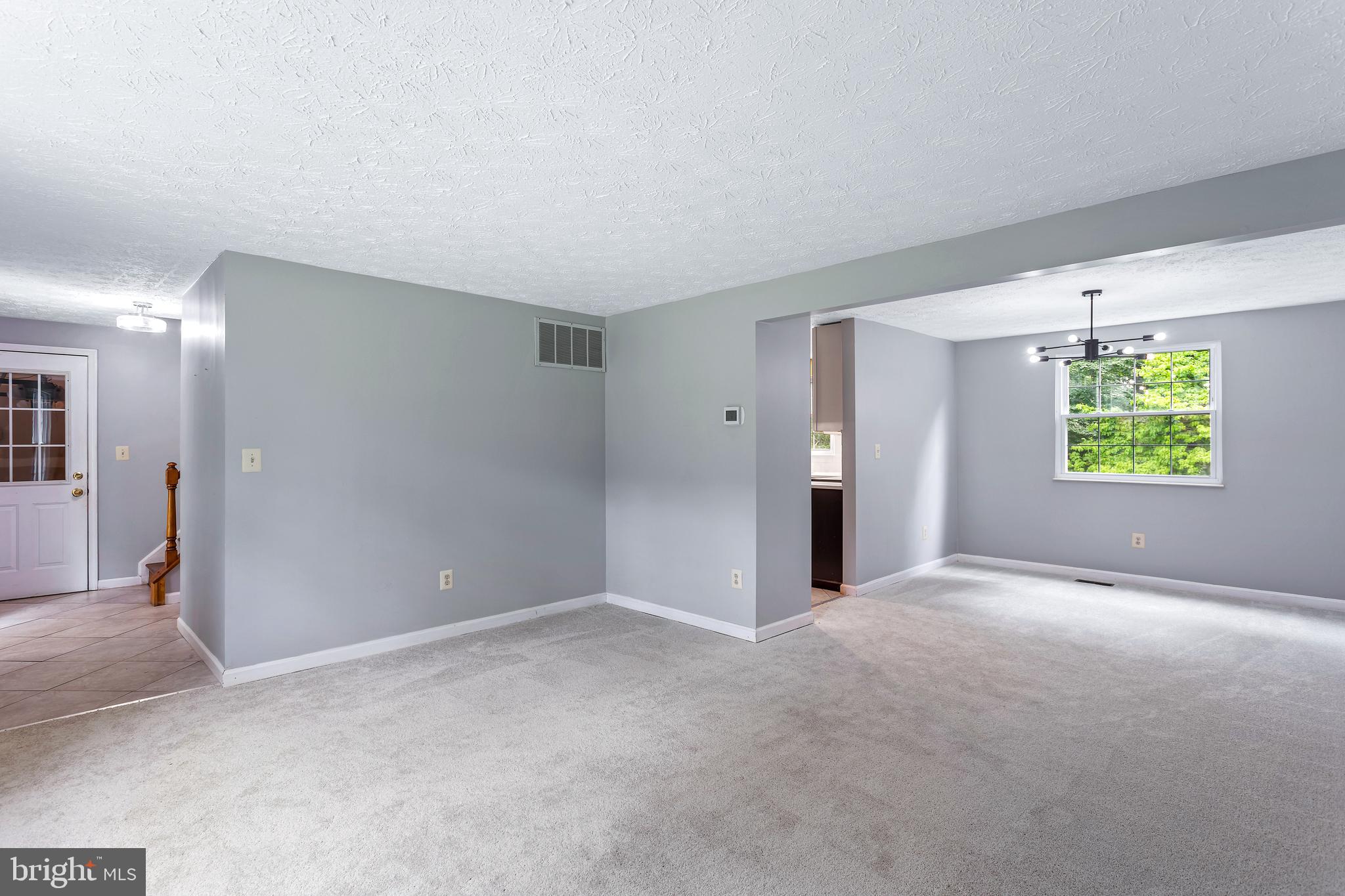1240 WINDMILL LANE
