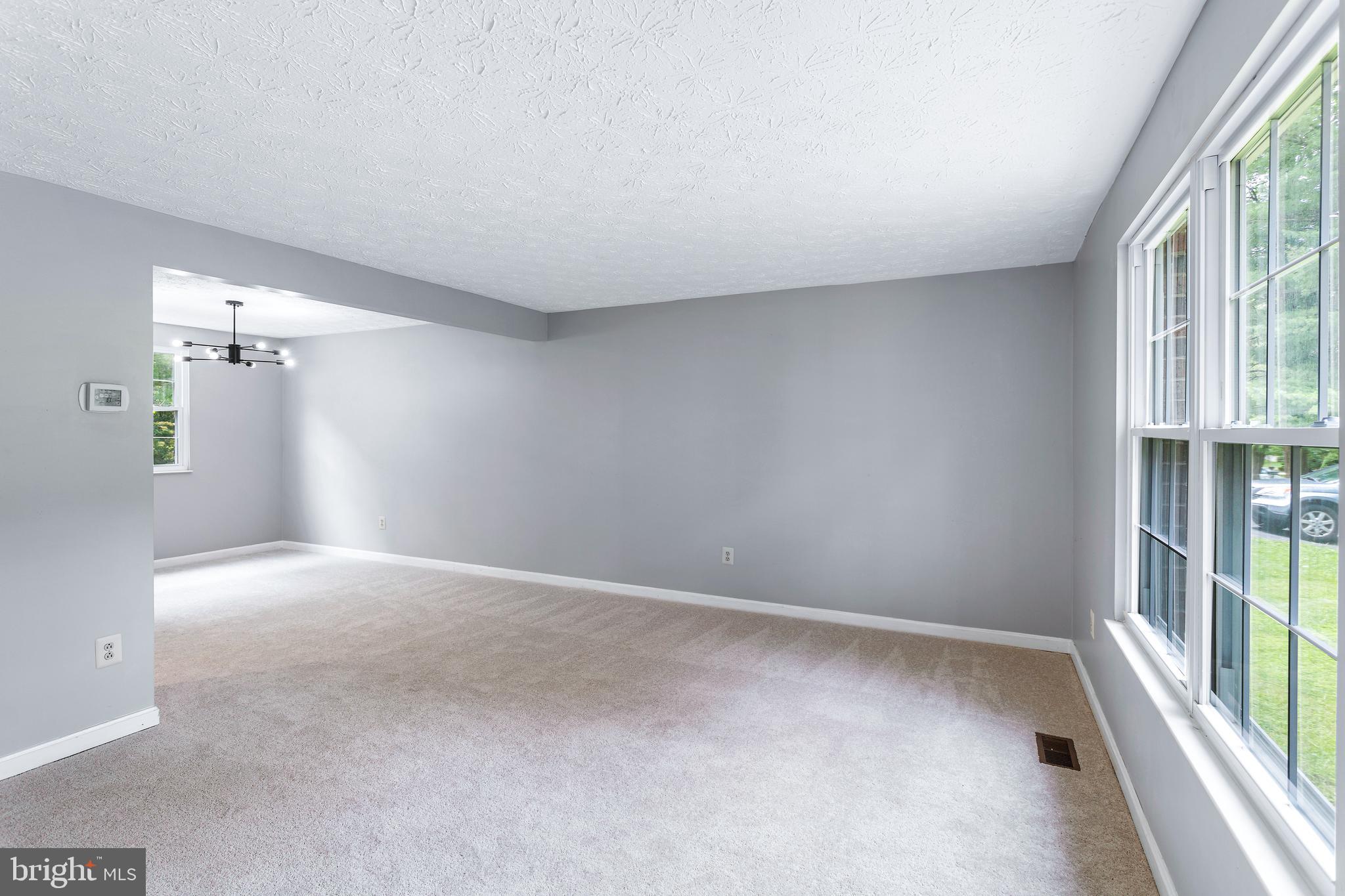 1240 WINDMILL LANE