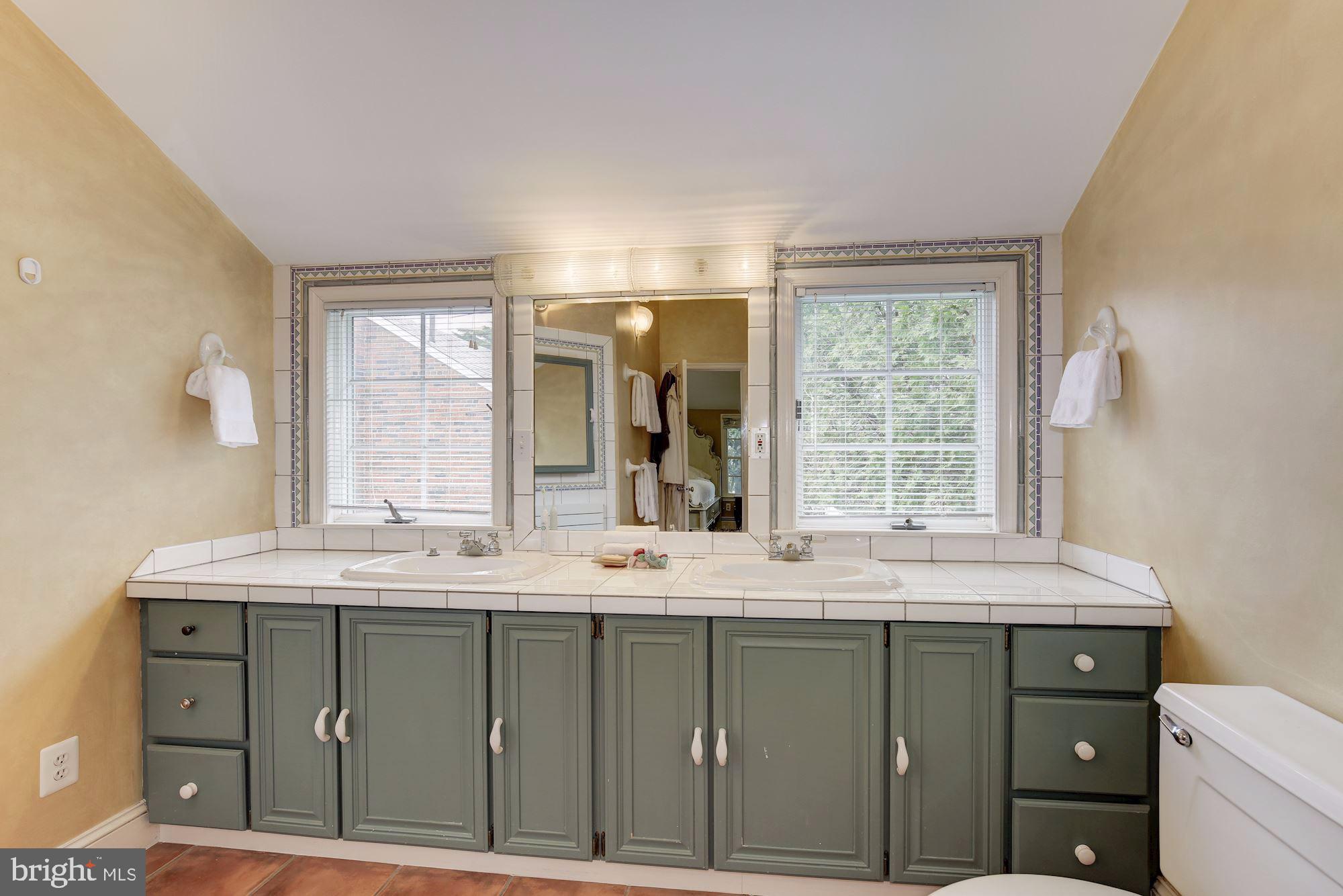 ALTA VISTA - Residential