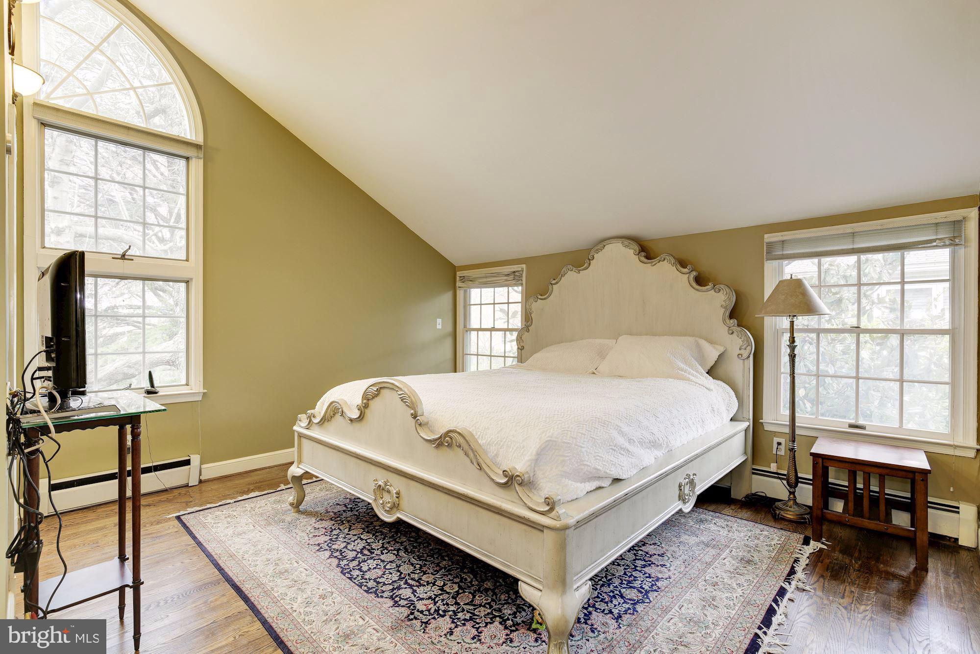 ALTA VISTA - Residential