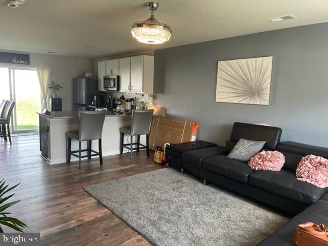 MAGNOLIA SPRINGS - Residential