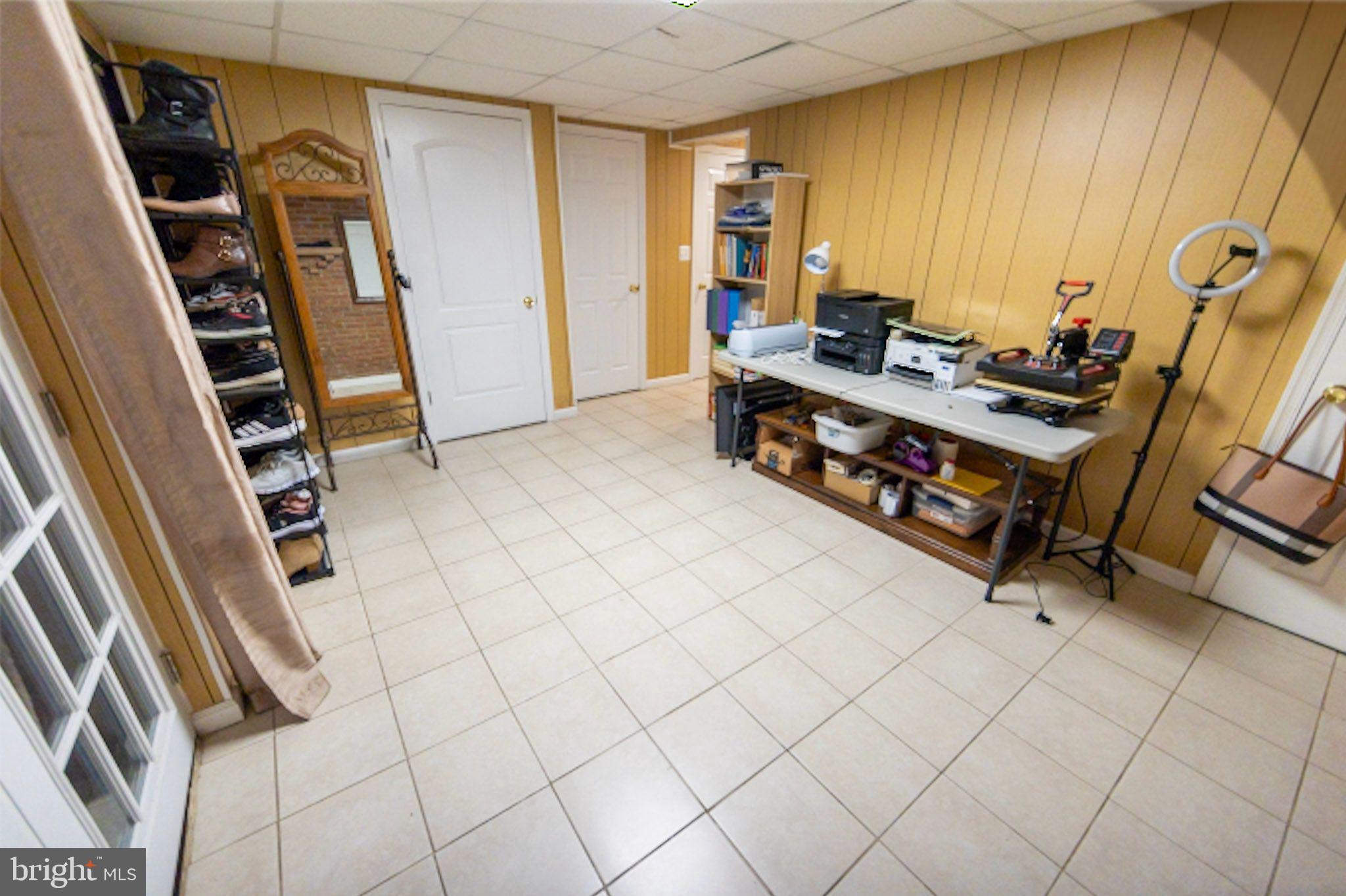 CARROLL PARK MANOR - Residential