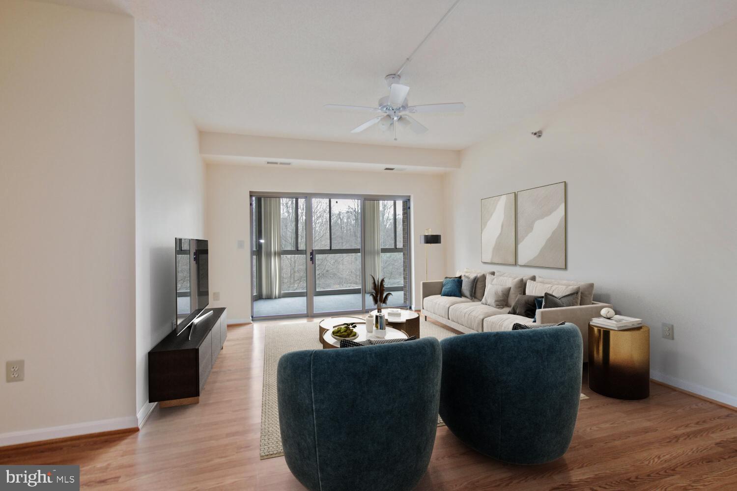 TURNBERRY COURTS AT LEIS - Residential