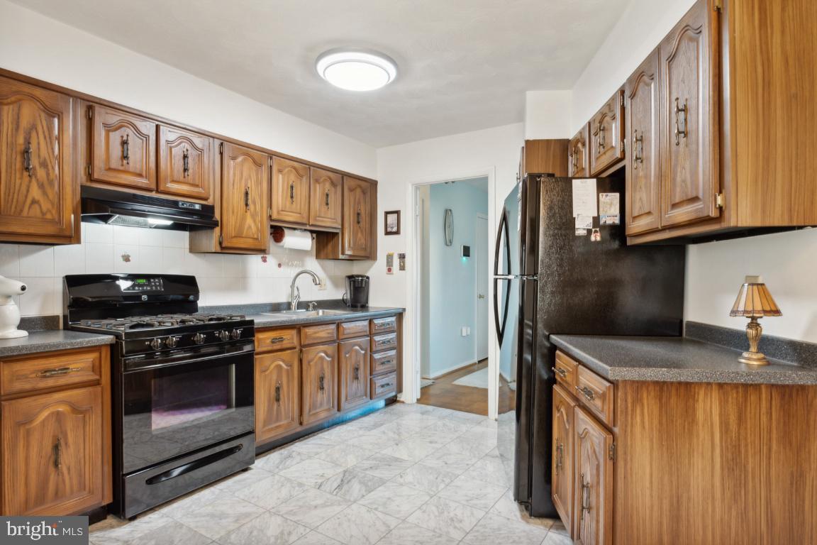 VALLEYWOOD - Residential