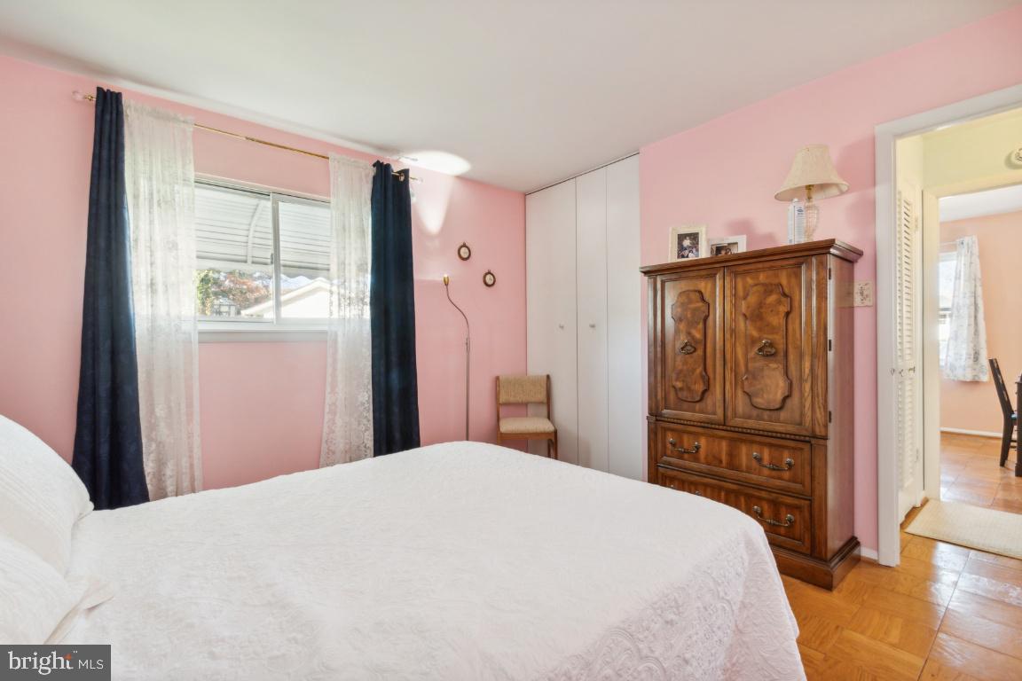 VALLEYWOOD - Residential